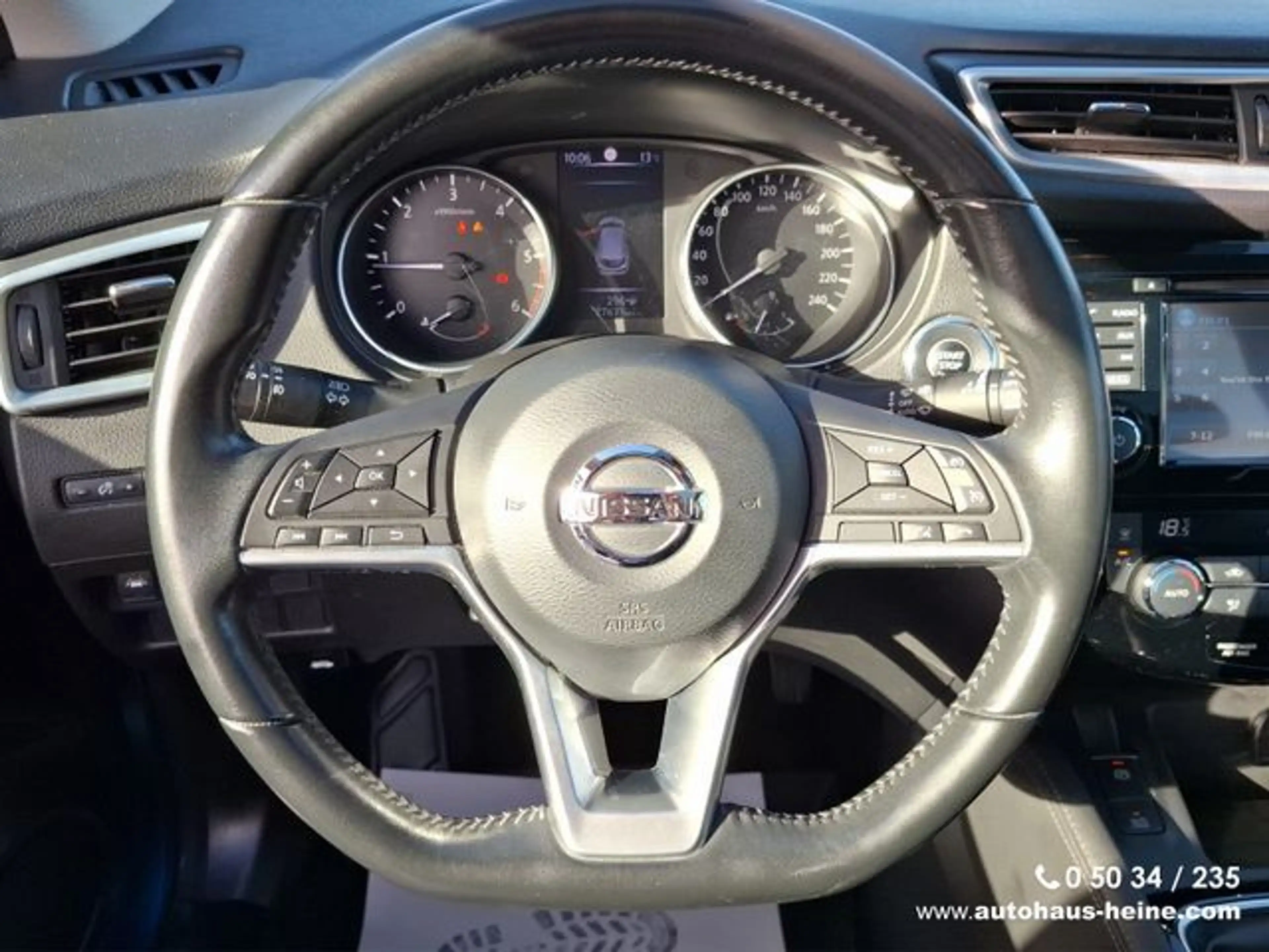 Nissan Qashqai Qashqai N-Connecta|AHK|Panorama|360|Navi|Allw. — photo 6