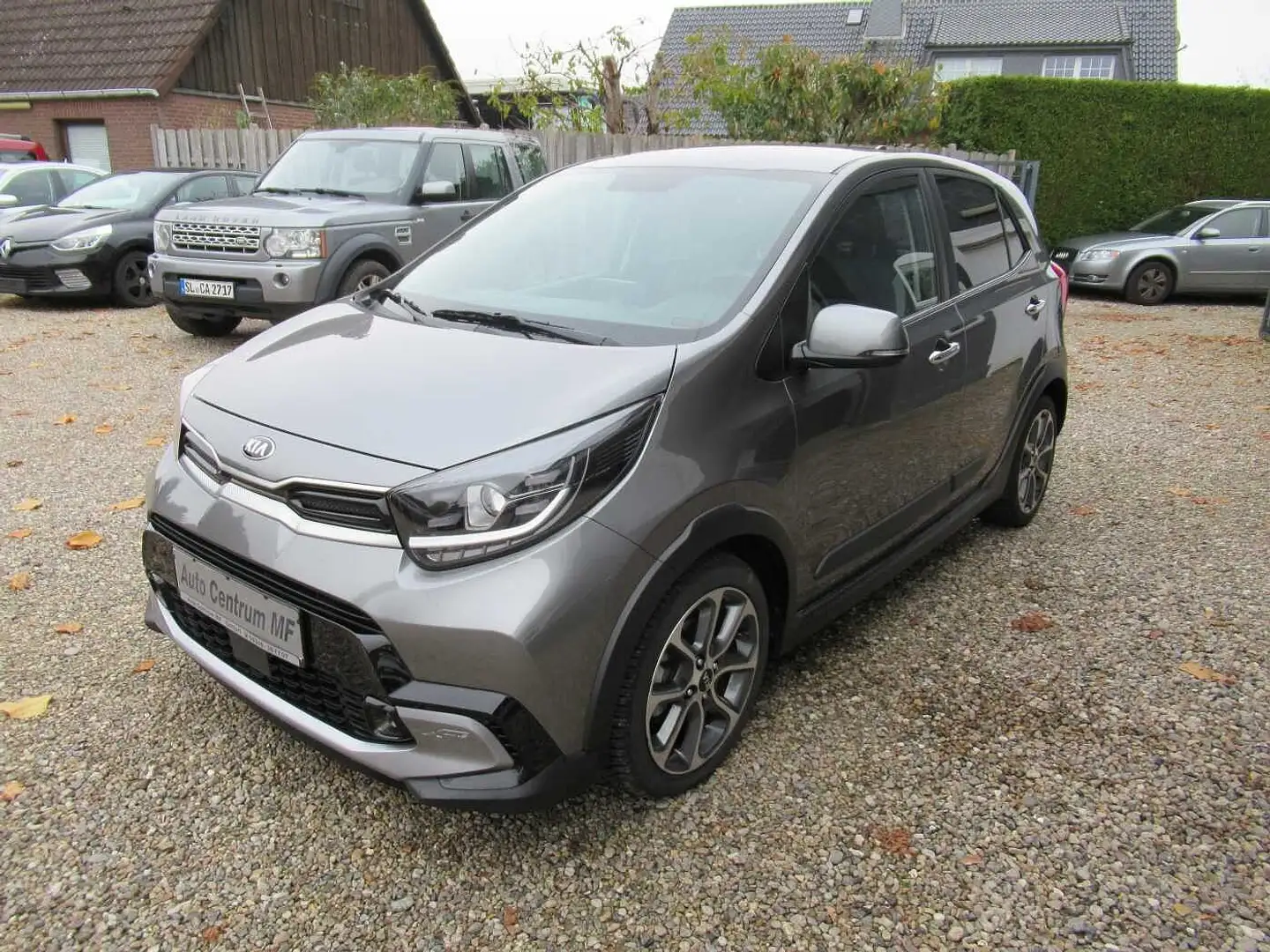 Kia Picanto 1.0 X-Line Grau - 1