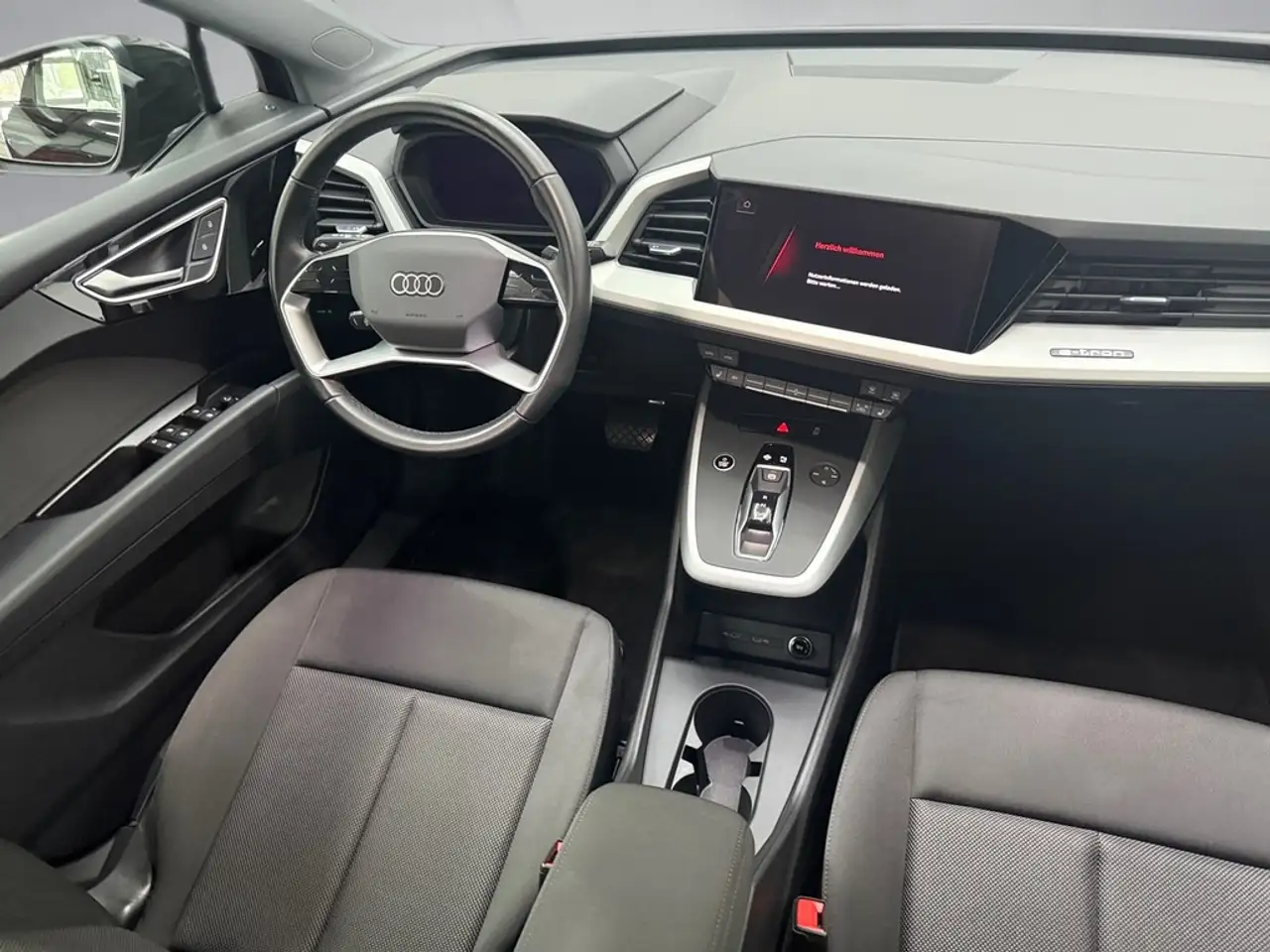 Audi e-tron 150 kW 12