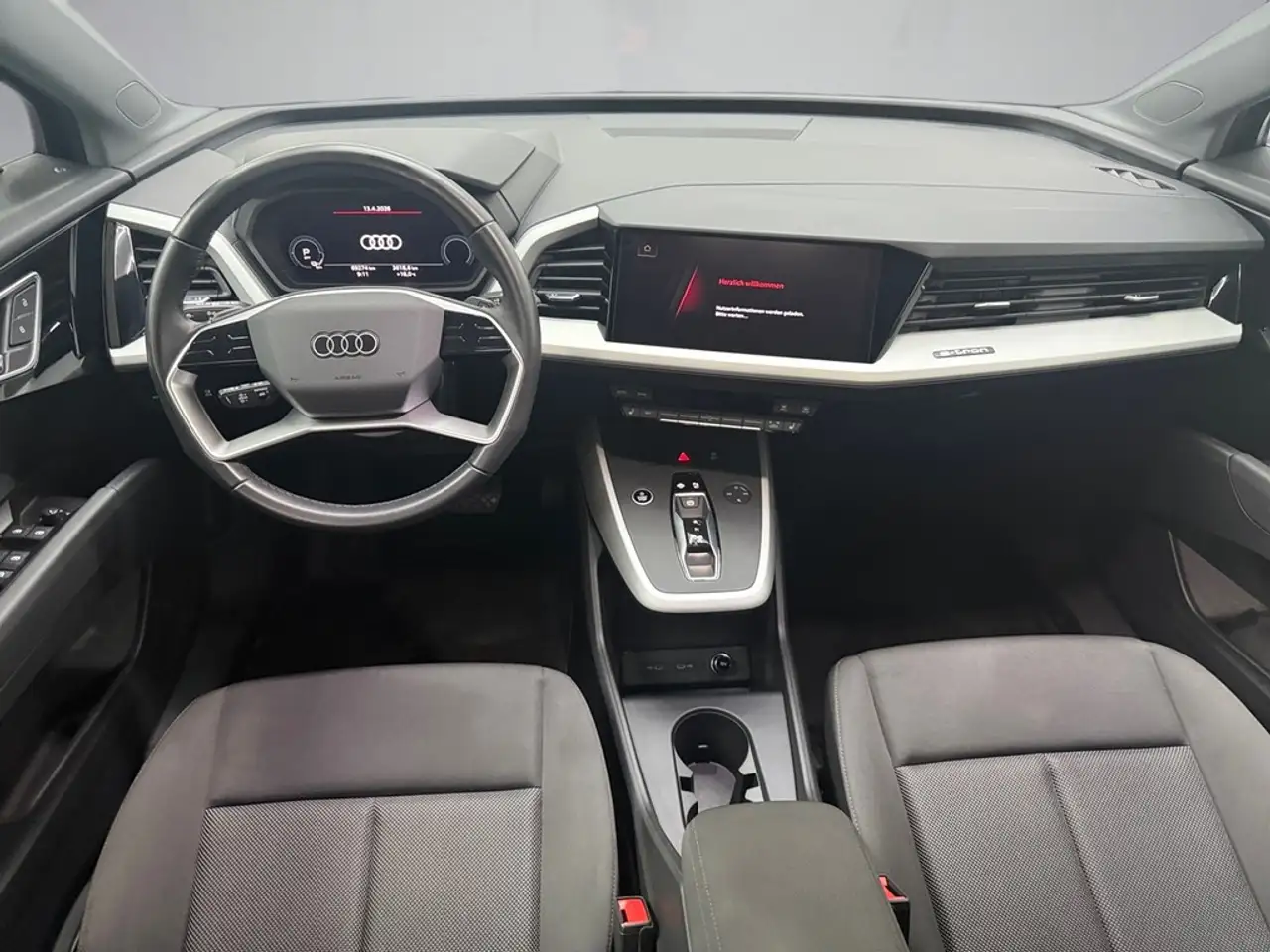 Audi e-tron 150 kW 8