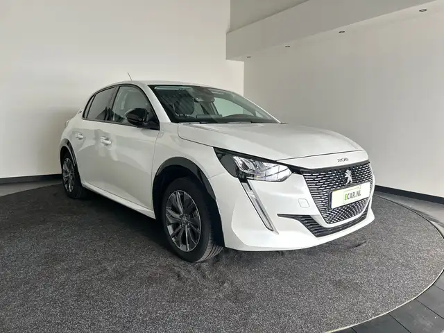 Peugeot e-208 EV Allure Pack 50 kWh | Apple Carplay/Android Auto