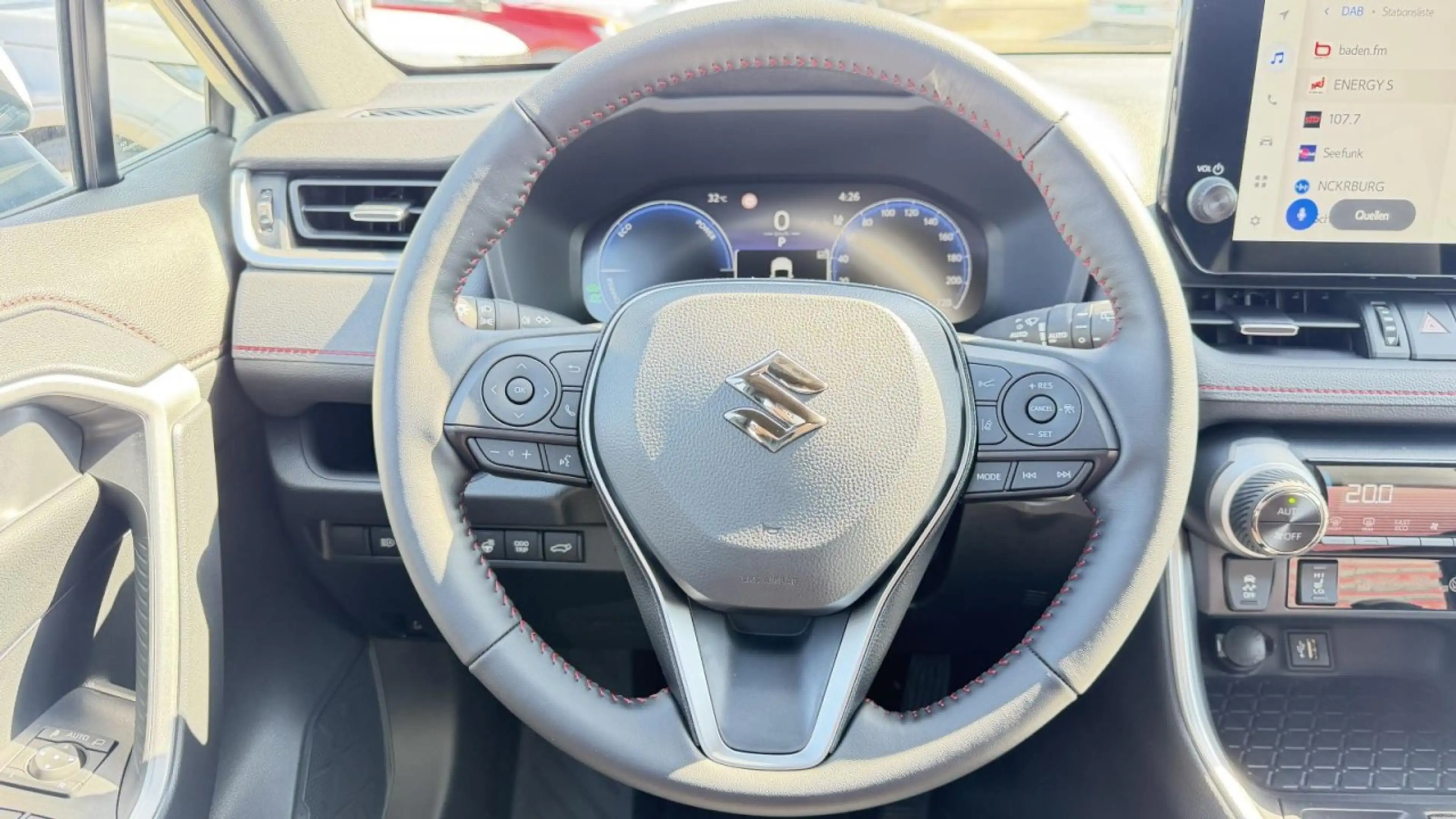 Suzuki Across : Hybridpower. Raum. Raffinesse. Effizienz Klima — photo 15