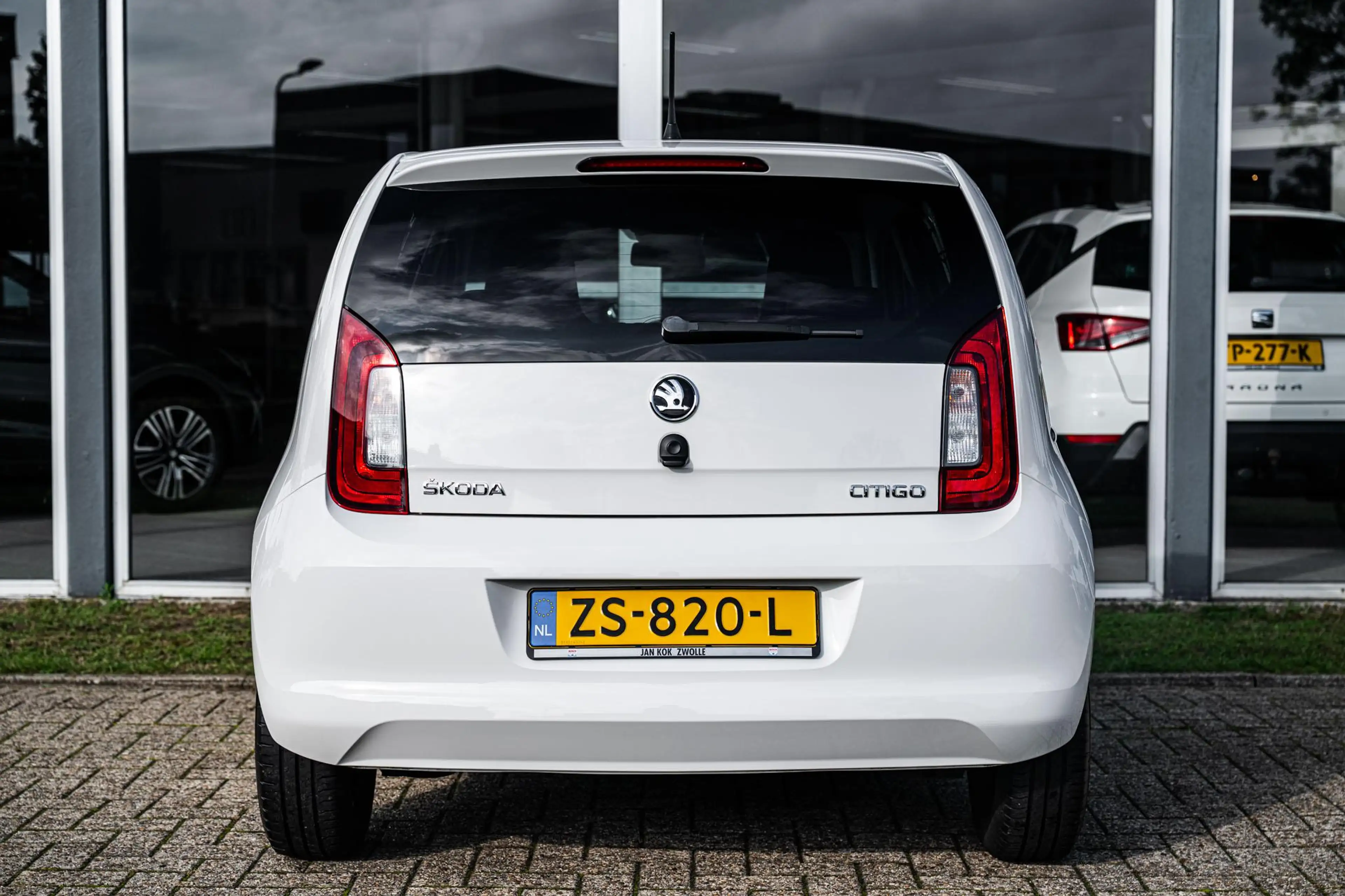 Skoda Citigo 1.0 MPI Greentech Ambition Plus | Cruise control | — photo 10