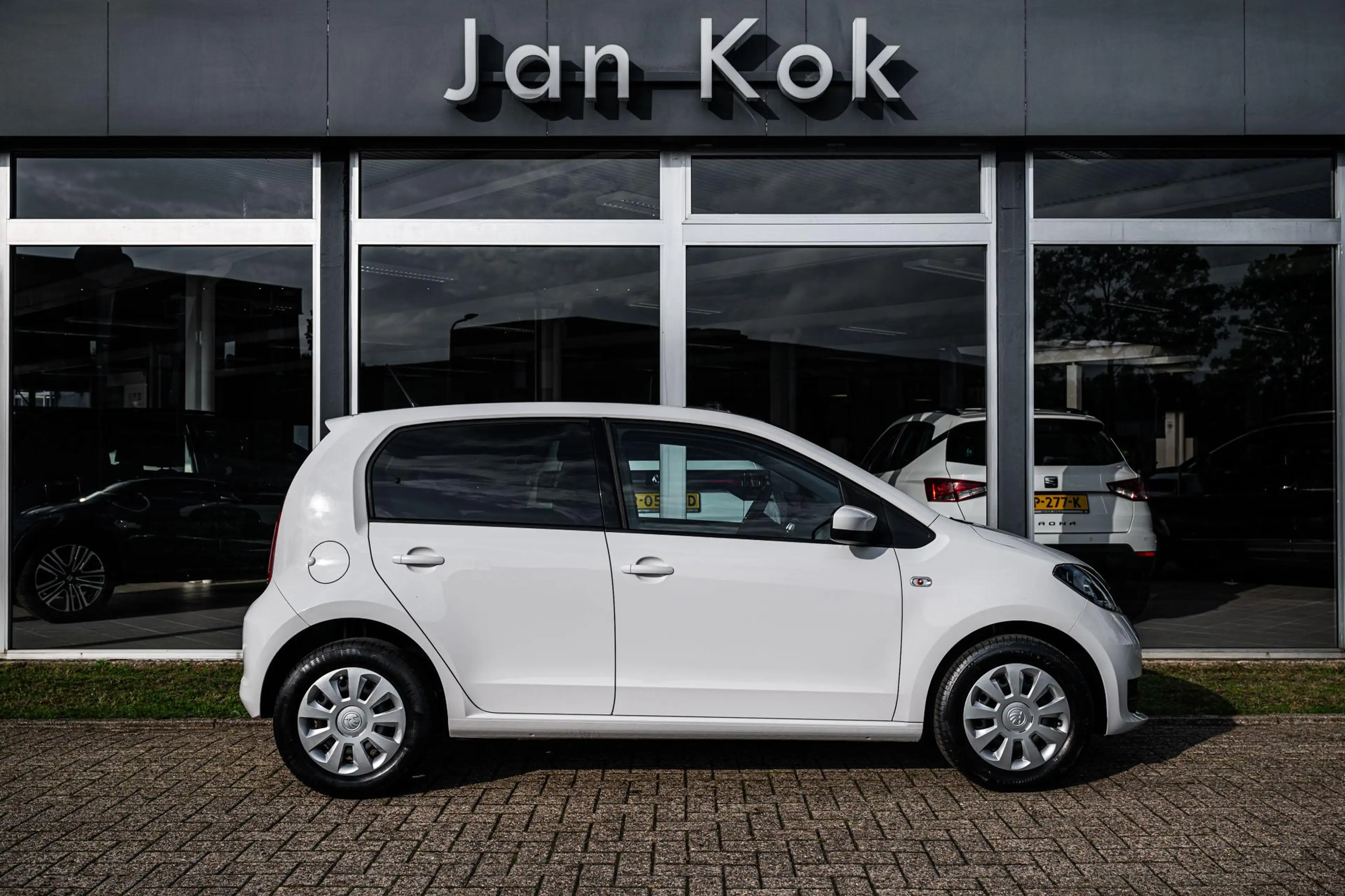 Skoda Citigo 1.0 MPI Greentech Ambition Plus | Cruise control | — photo 5