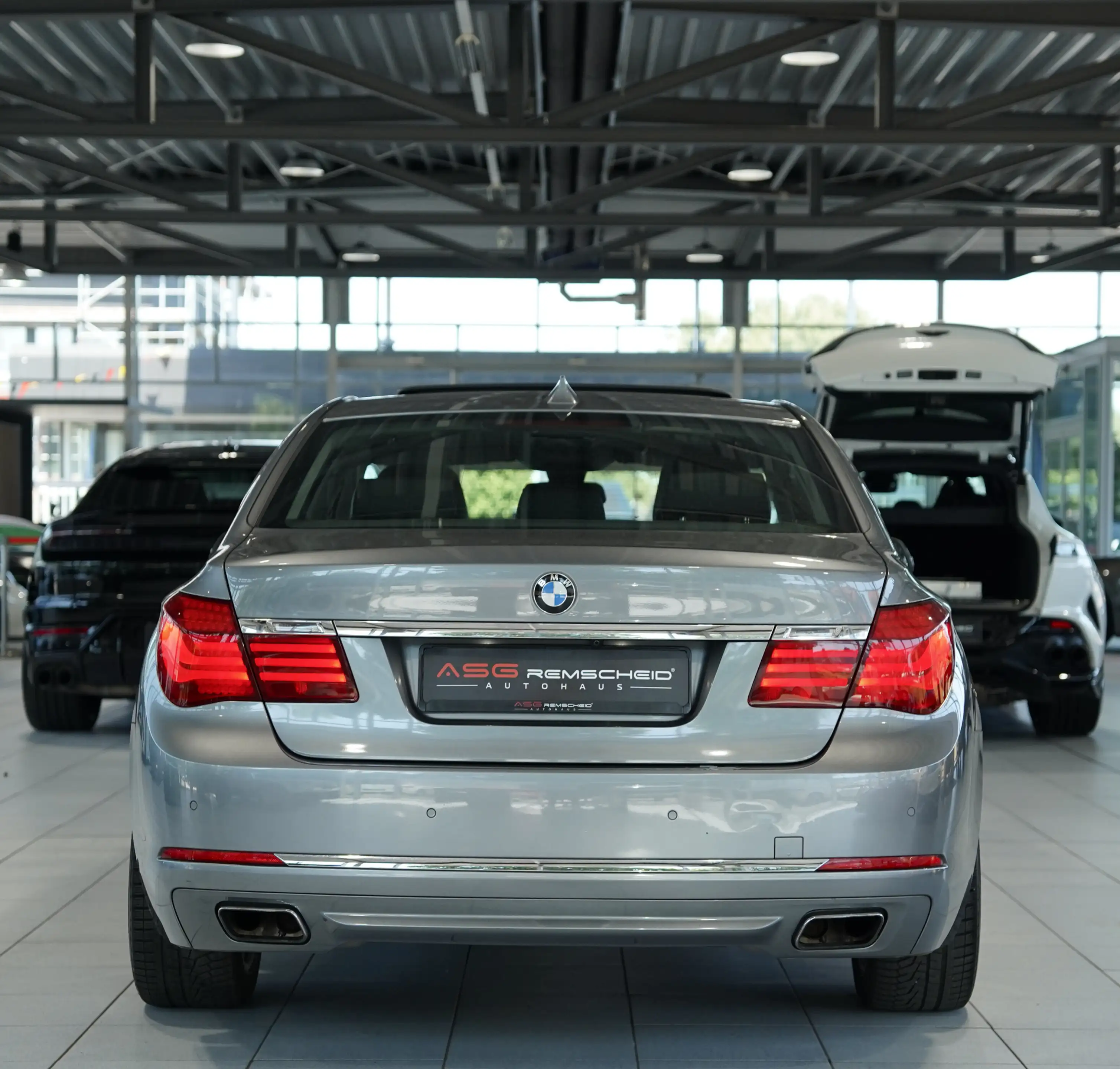 BMW 750 i xDrive *19 *360° *Sitzklima*H-UP*Memory — photo 8