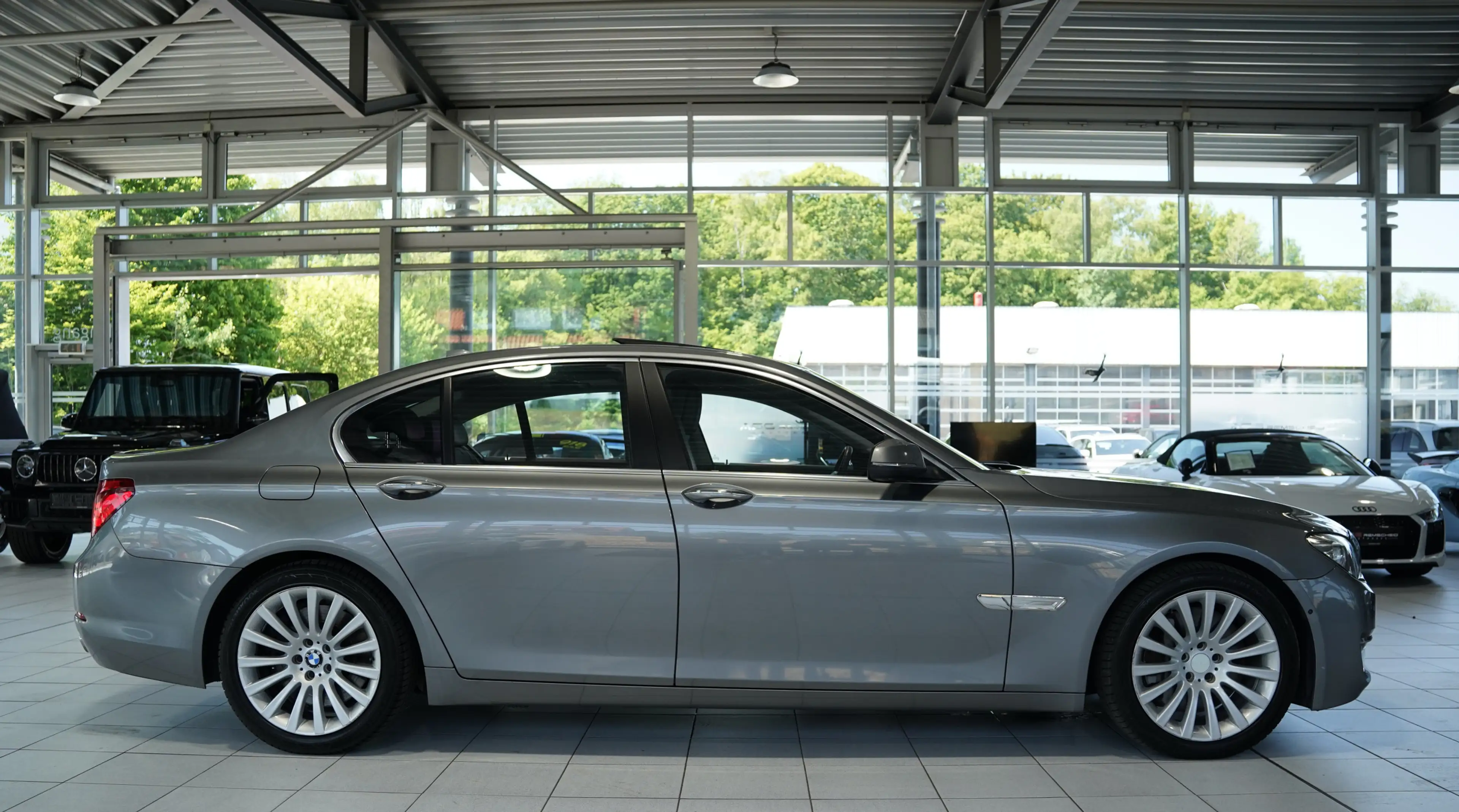 BMW 750 i xDrive *19 *360° *Sitzklima*H-UP*Memory — photo 6