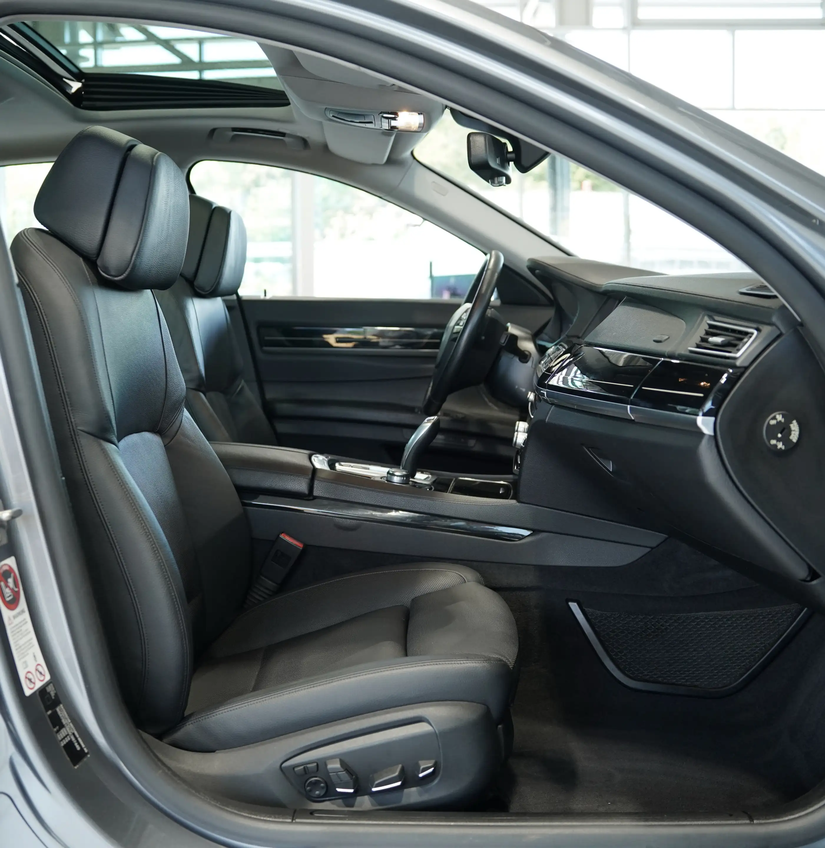 BMW 750 i xDrive *19 *360° *Sitzklima*H-UP*Memory — photo 13