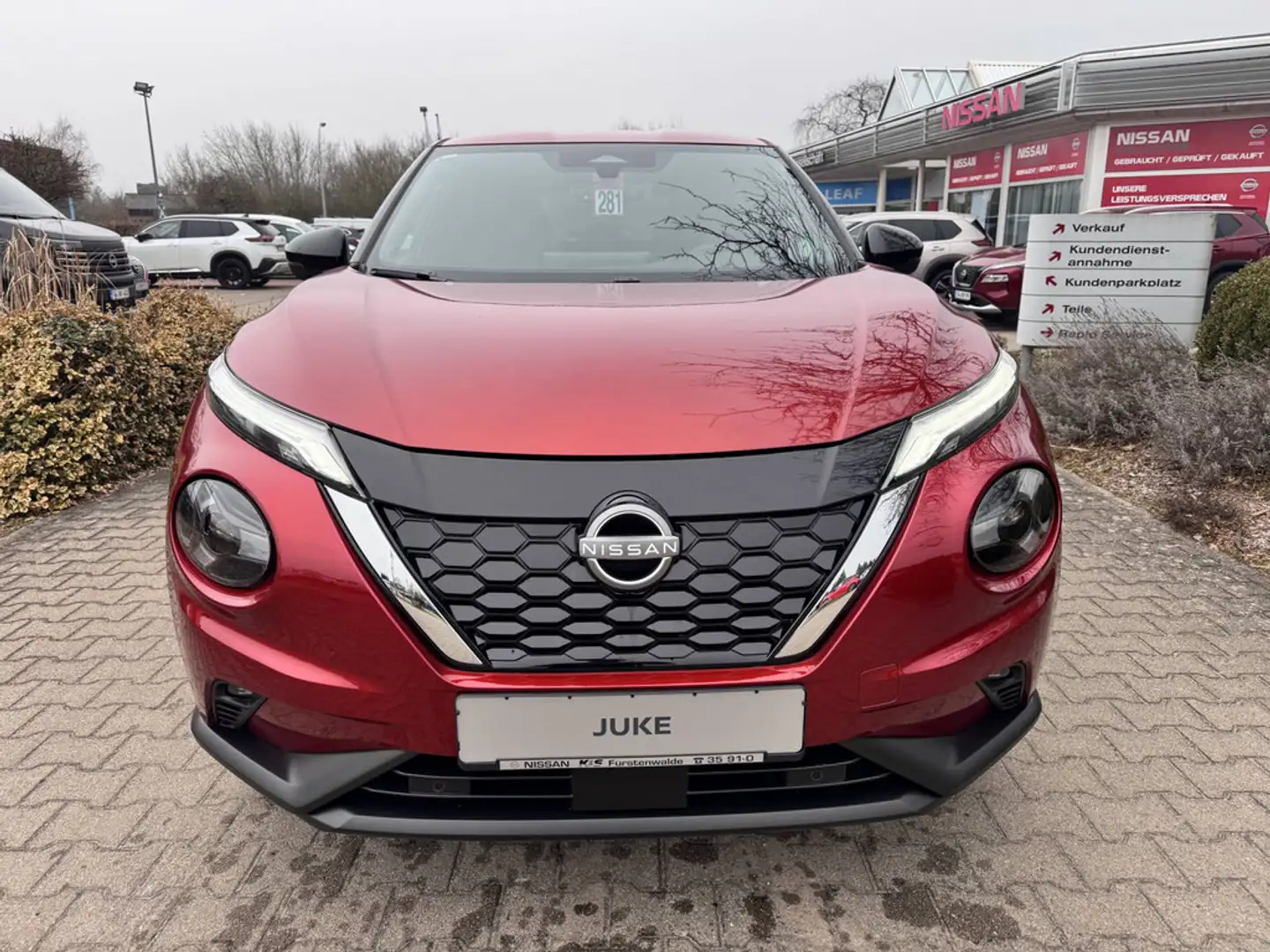 Nissan Juke 1.6 HYBRID 143 PS 4AMT N-CONNECTA WINTER PAKET Rot - 2