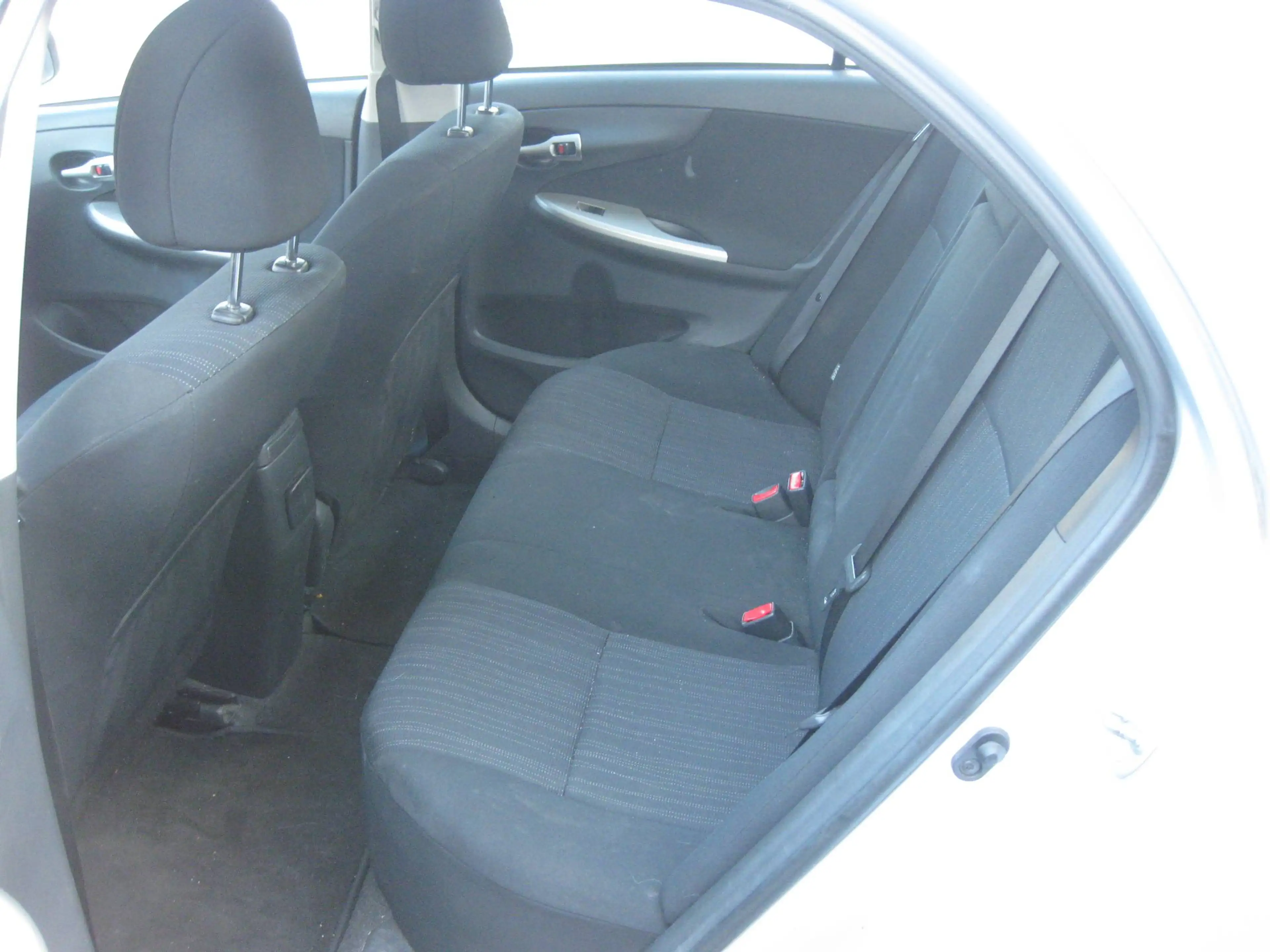 Toyota Corolla 1.6i essence Automatique 123.000 km ct ok Garantie — photo 9