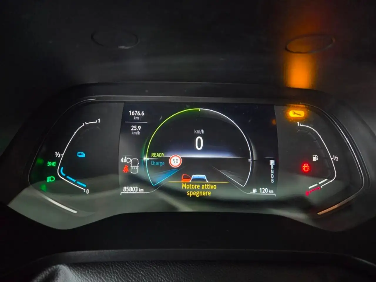 Renault Captur Full Hybrid E-Tech 145 Zen 12