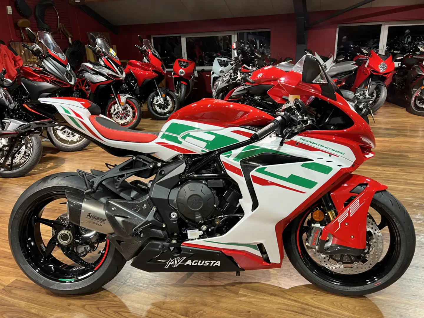 MV Agusta F3 800 RC kit racing  inclus. Rood - 1