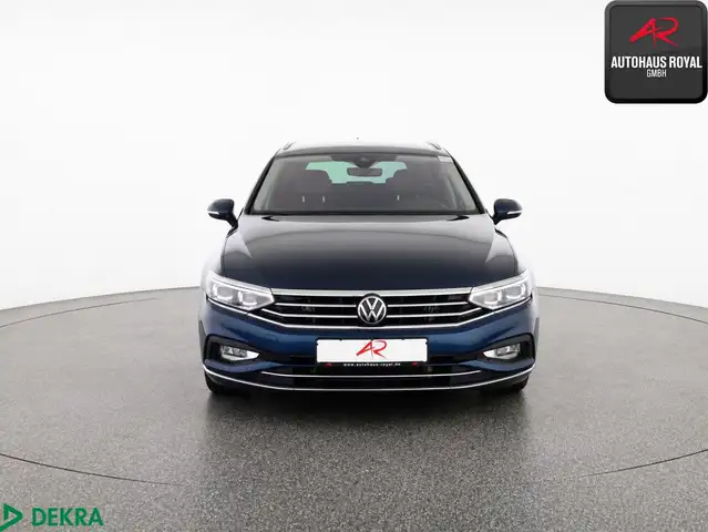 Volkswagen Passat view 8