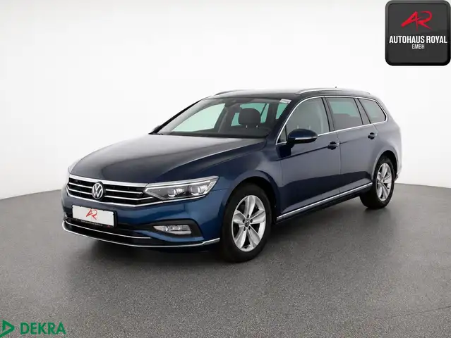 2024 Volkswagen Passat in Blue for sale