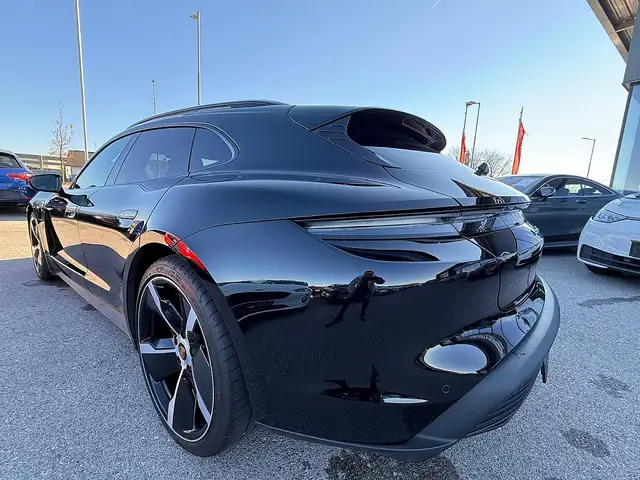 Porsche Taycan 4S Sport Turismo PERFORMANCE-BATTERIE PLUS VOLL Ansicht 8
