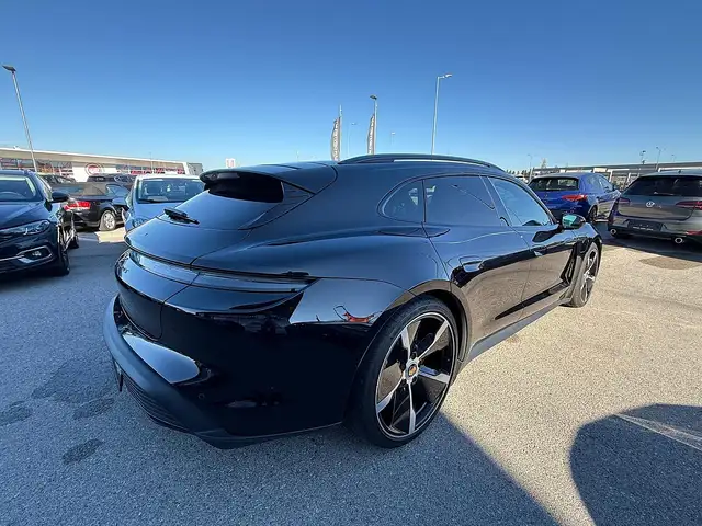 Porsche Taycan 4S Sport Turismo PERFORMANCE-BATTERIE PLUS VOLL Ansicht 4