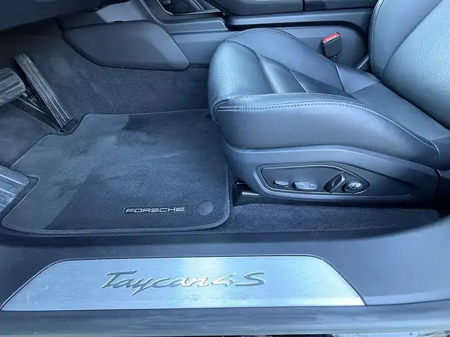 Porsche Taycan 4S Sport Turismo PERFORMANCE-BATTERIE PLUS VOLL Ansicht 13