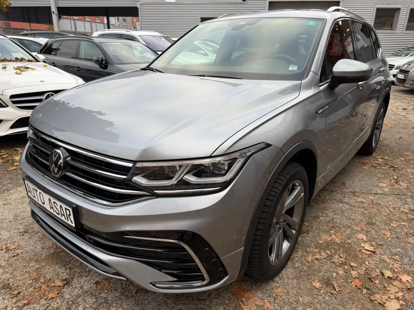 Volkswagen Tiguan Allspace R-Line 4Motion 1.Hd./Standheiz. Silber - 1