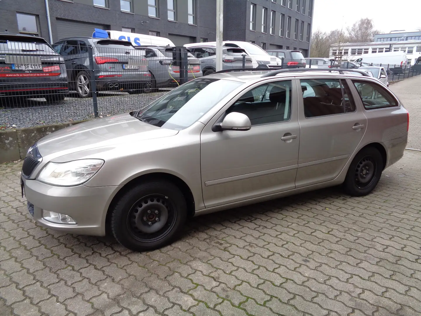 Skoda Octavia 1.6 TDI Ambition Beige - 2