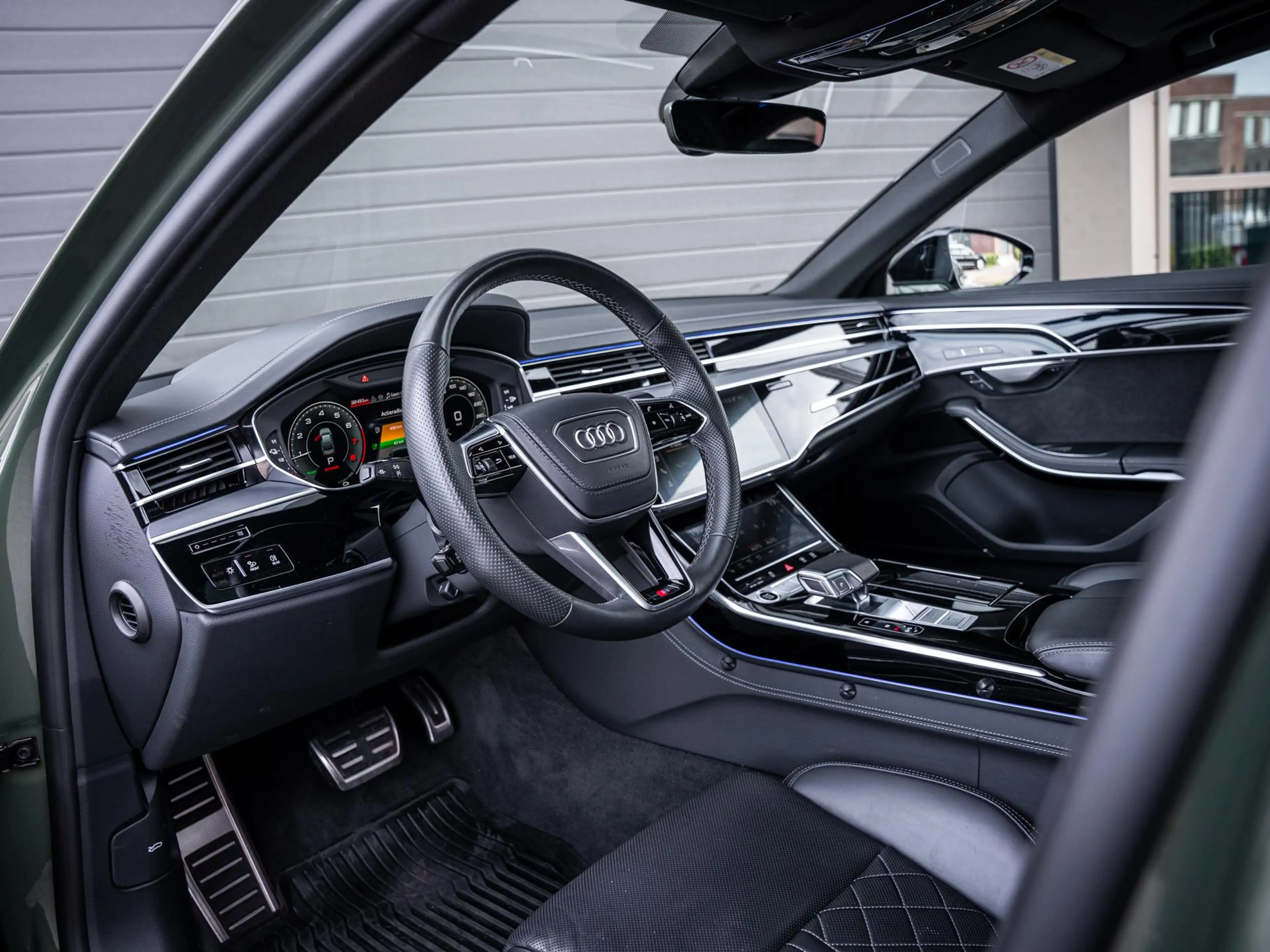 Audi A8 60 TFSI e quattro - 3x-Sline l 4WS l AUDI EXCLUSIV — photo 2
