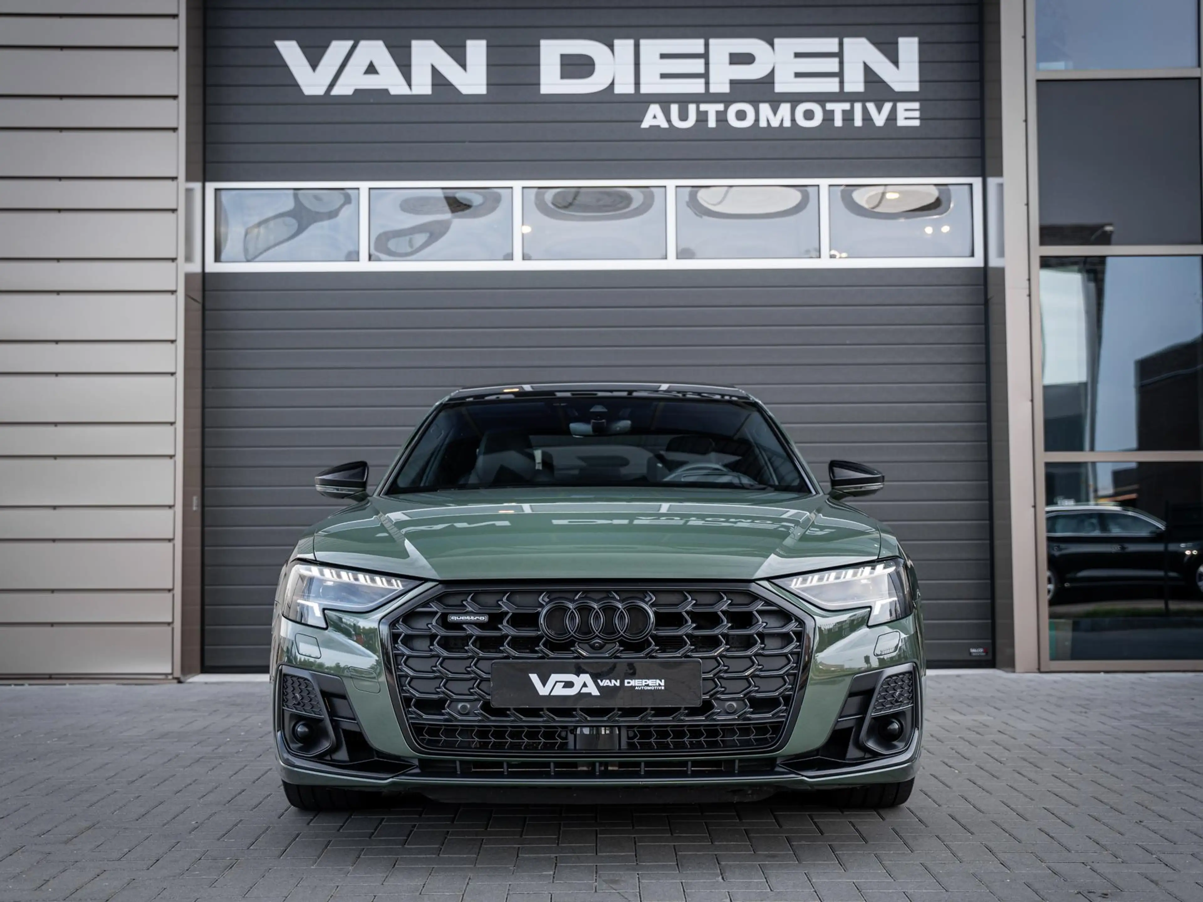 Audi A8 60 TFSI e quattro - 3x-Sline l 4WS l AUDI EXCLUSIV — photo 3