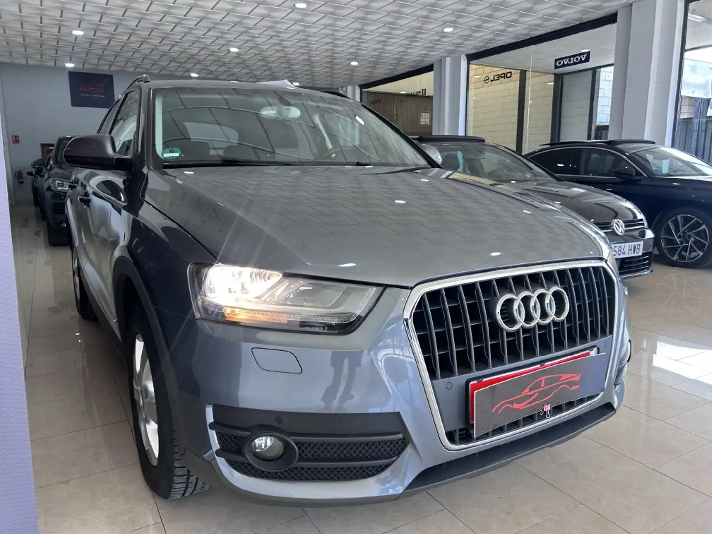 Audi Q3 2.0TDI Advance quattro Gris - 2