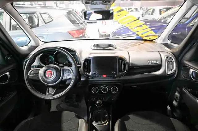Fiat 500L view 9