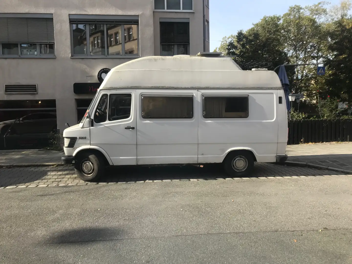 Mercedes-Benz T1 208 Wohnmobil H-Kennzeichen James Cook westfalia Blanc - 1