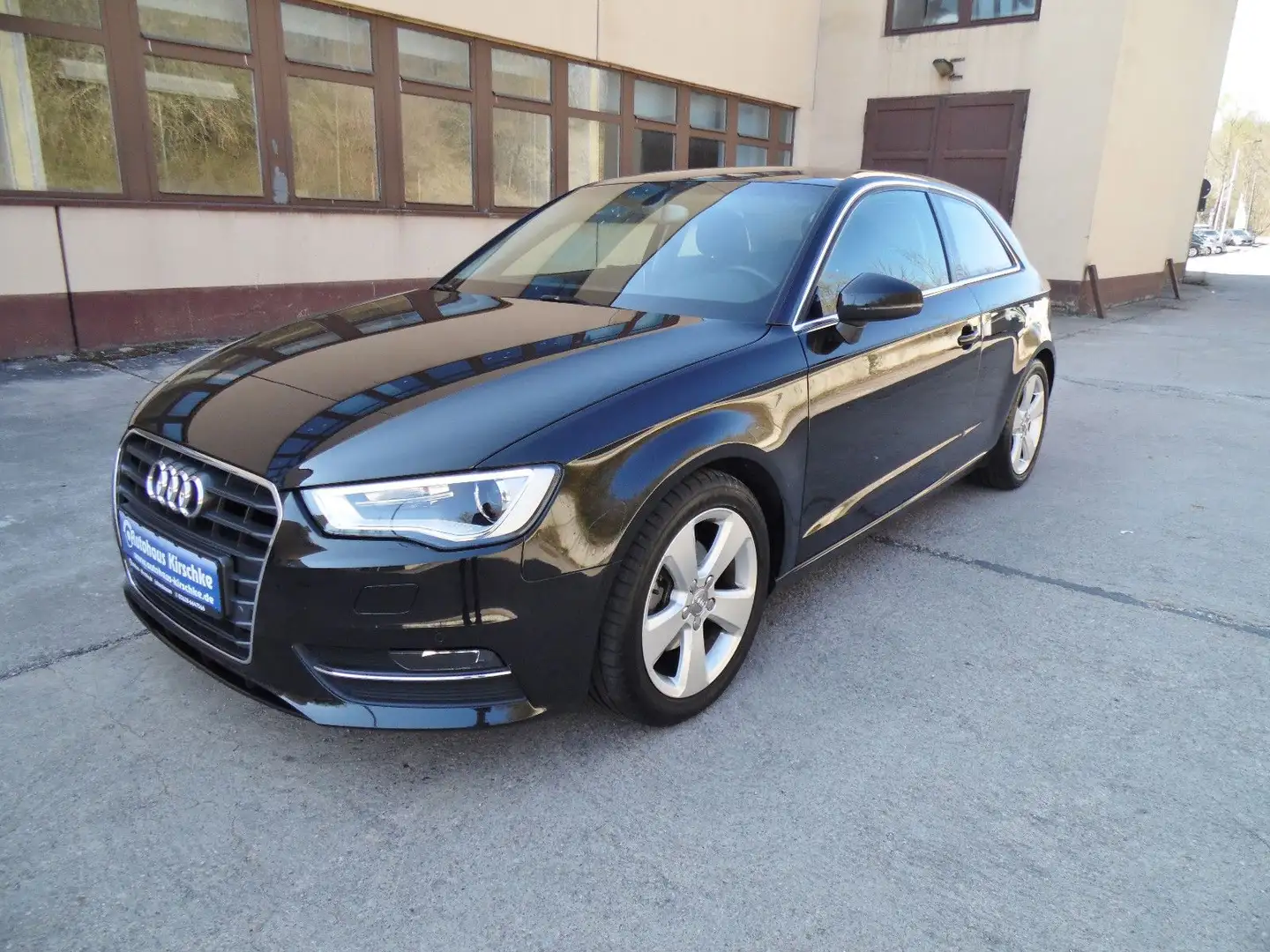 Audi A3 ambition/Navi/SHZ/Temp./Alu Schwarz - 1