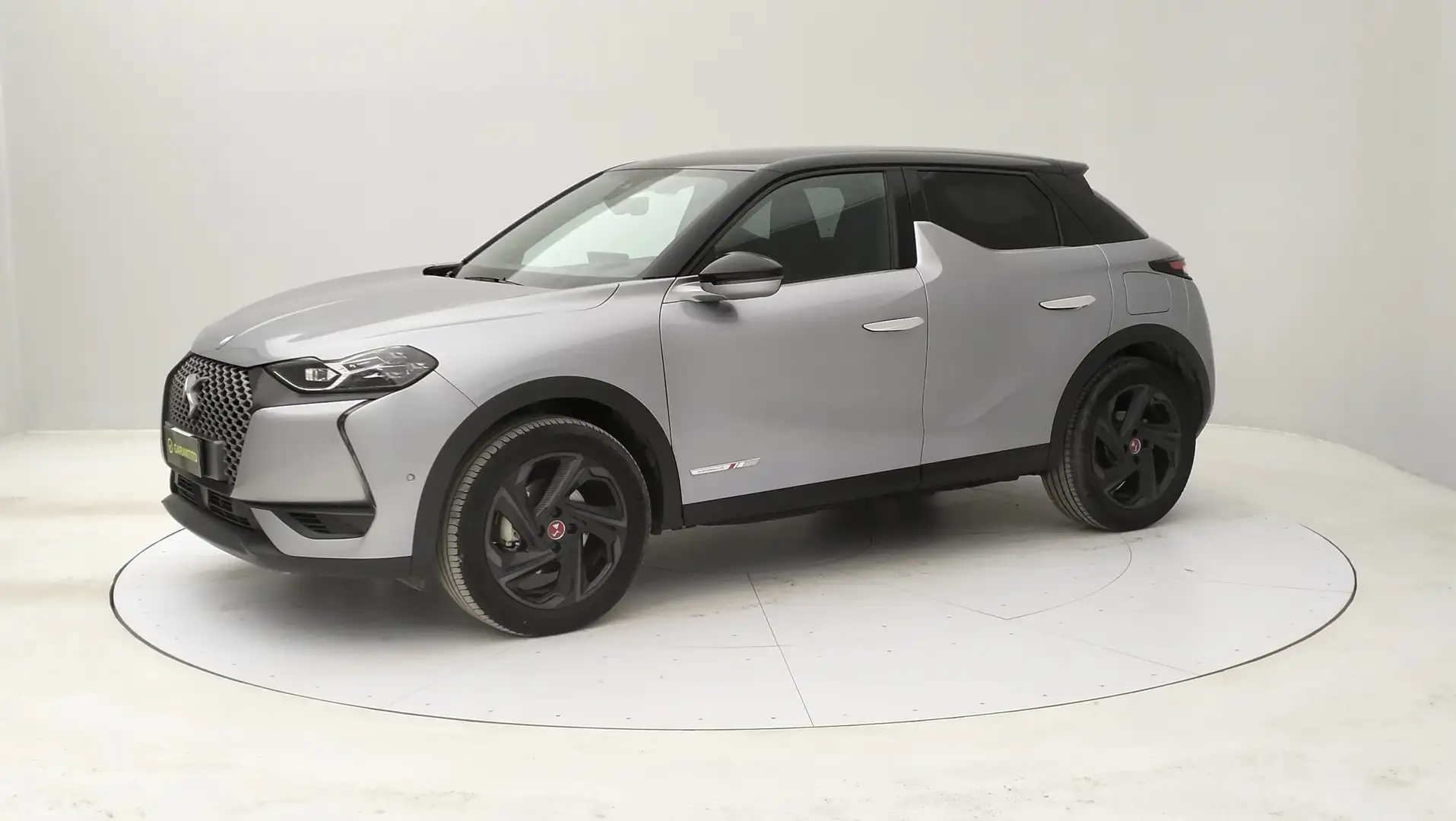 DS Automobiles DS 3 Crossback Crossback 50 kWh E-TENSE Performance Line Grau - 2