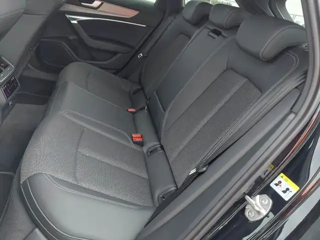 Audi A6 view 14