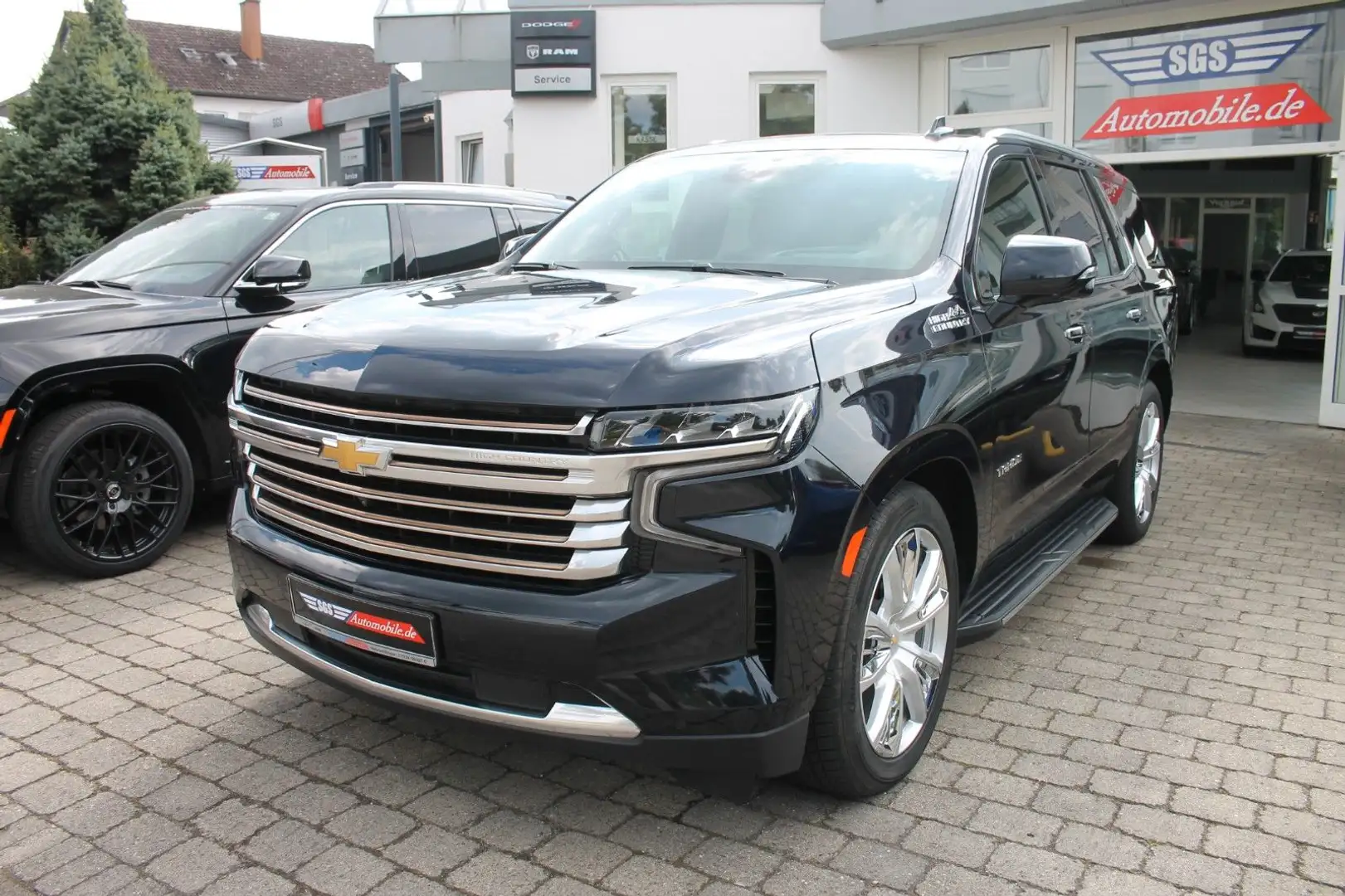 Chevrolet Tahoe High Country 6.2 V8 Fond Entertainment AHK Azul - 2