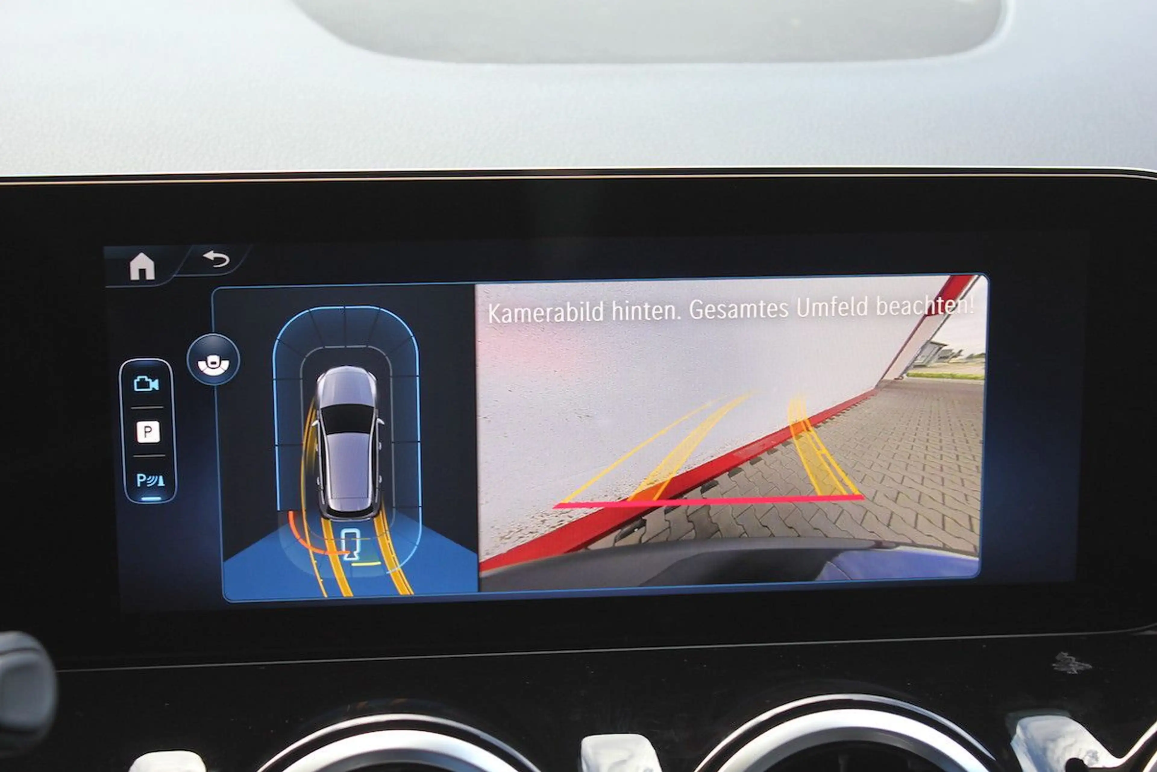 Mercedes-Benz B 180 d 8G Progressive Line Urban 458 WideScreen — photo 14