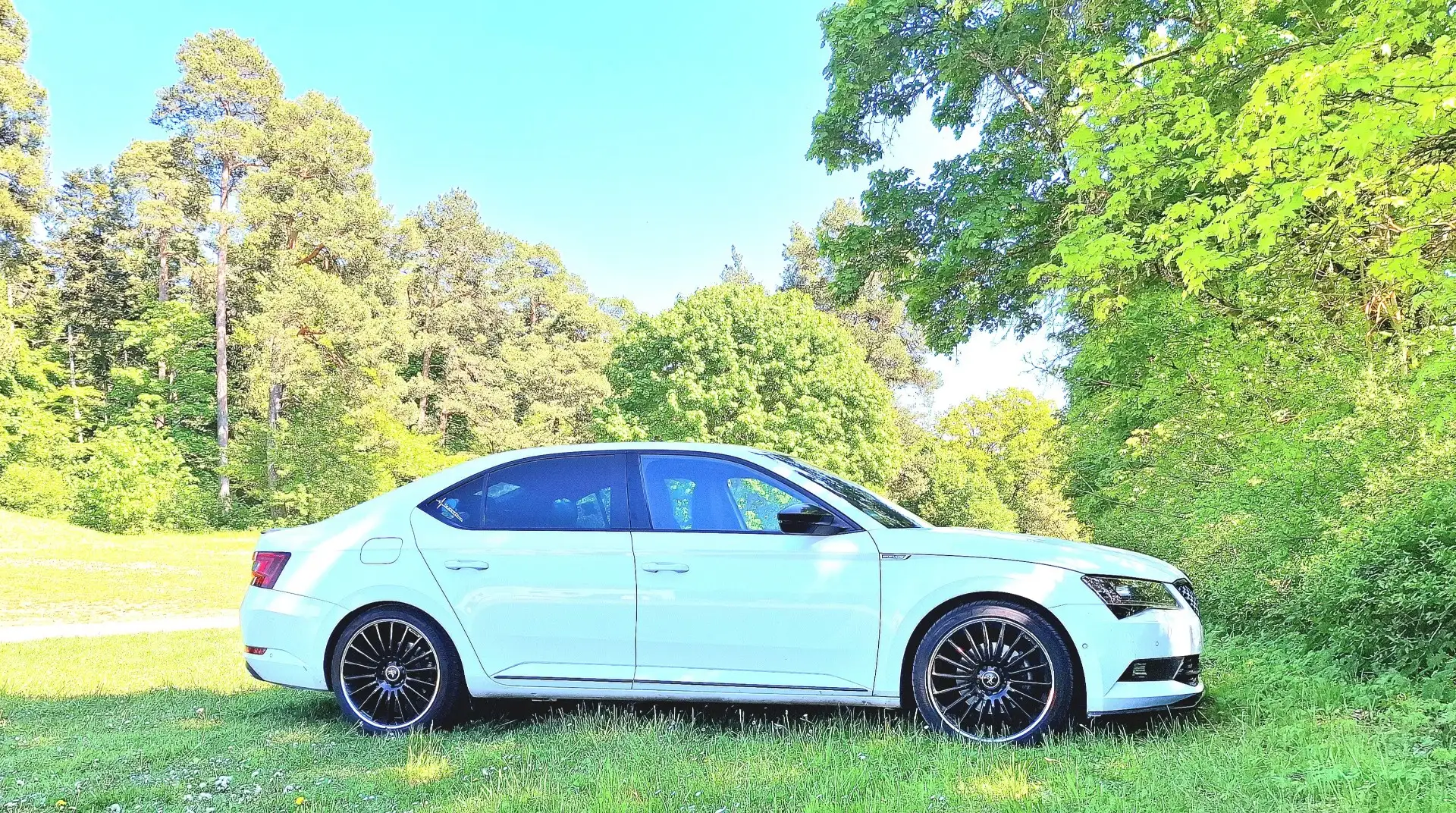 Skoda Superb 1.8 TSI DSG SportLine - 1