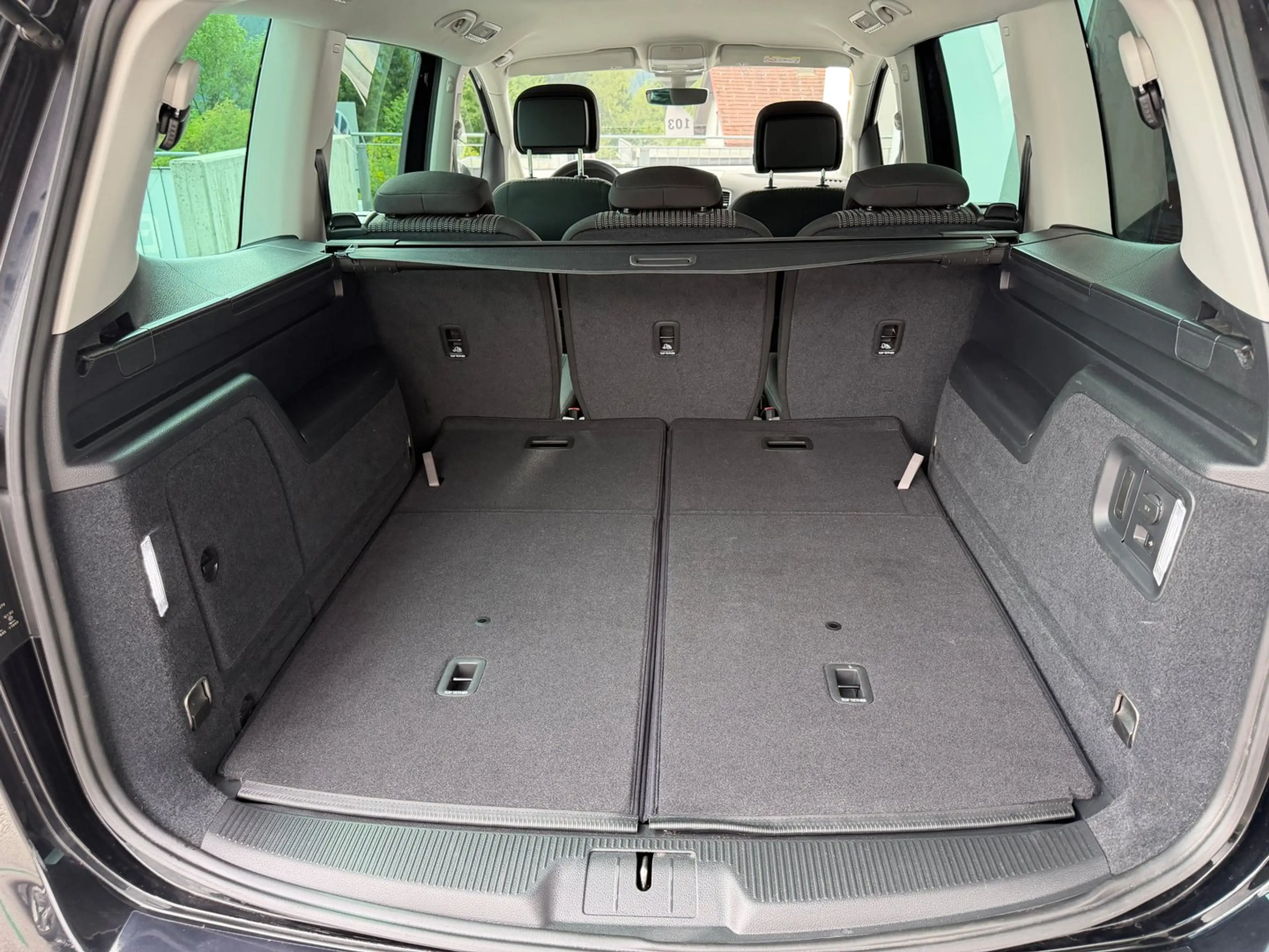 SEAT Alhambra Austria Edition Executive TSI — photo 7