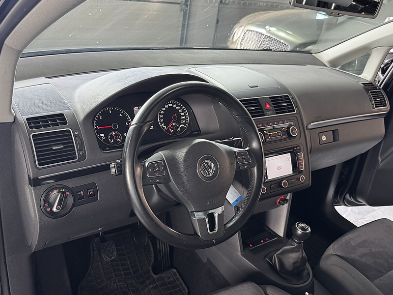 Volkswagen Touran Sky 2,0 TDI*WENIG-KM*TOP-AUSSTATUNG* — photo 10