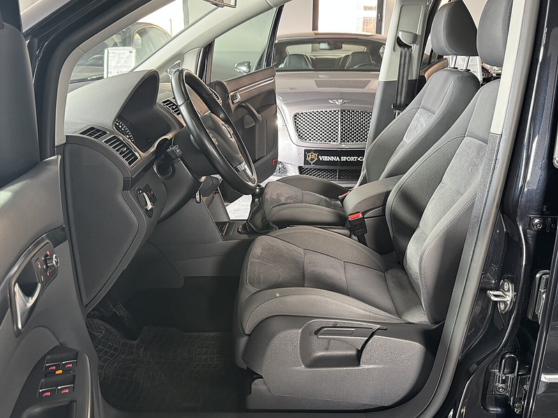 Volkswagen Touran Sky 2,0 TDI*WENIG-KM*TOP-AUSSTATUNG* — photo 12