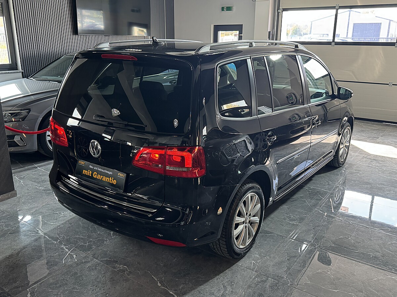 Volkswagen Touran Sky 2,0 TDI*WENIG-KM*TOP-AUSSTATUNG* — photo 6