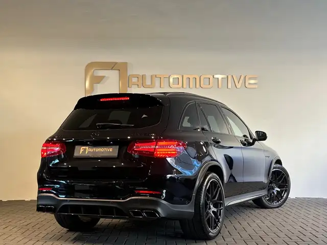 Mercedes-Benz GLC view 3