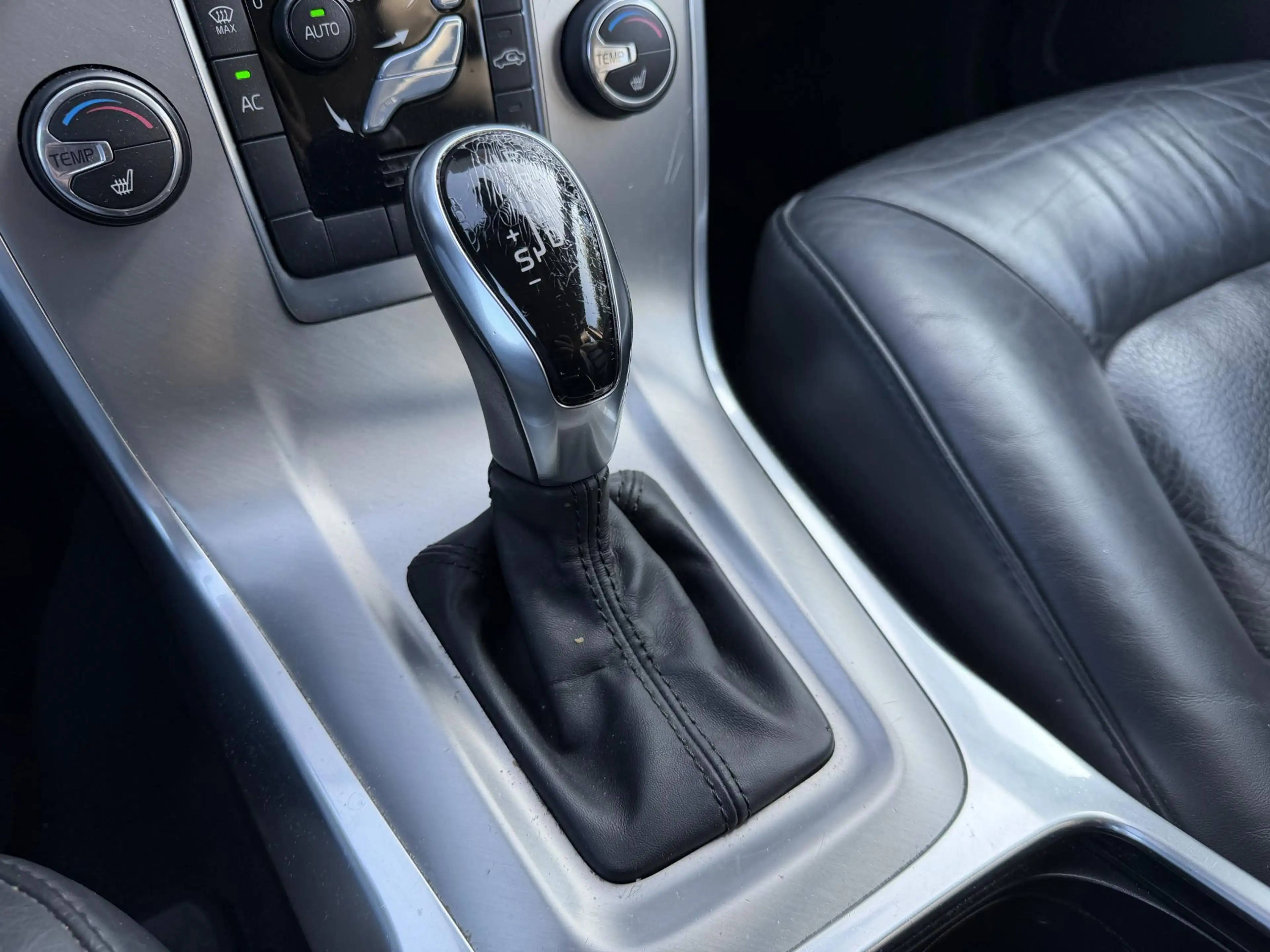 Volvo V70 2.0 D4 Summum | Navigatie | Lederen Bekleding | Pa — photo 16