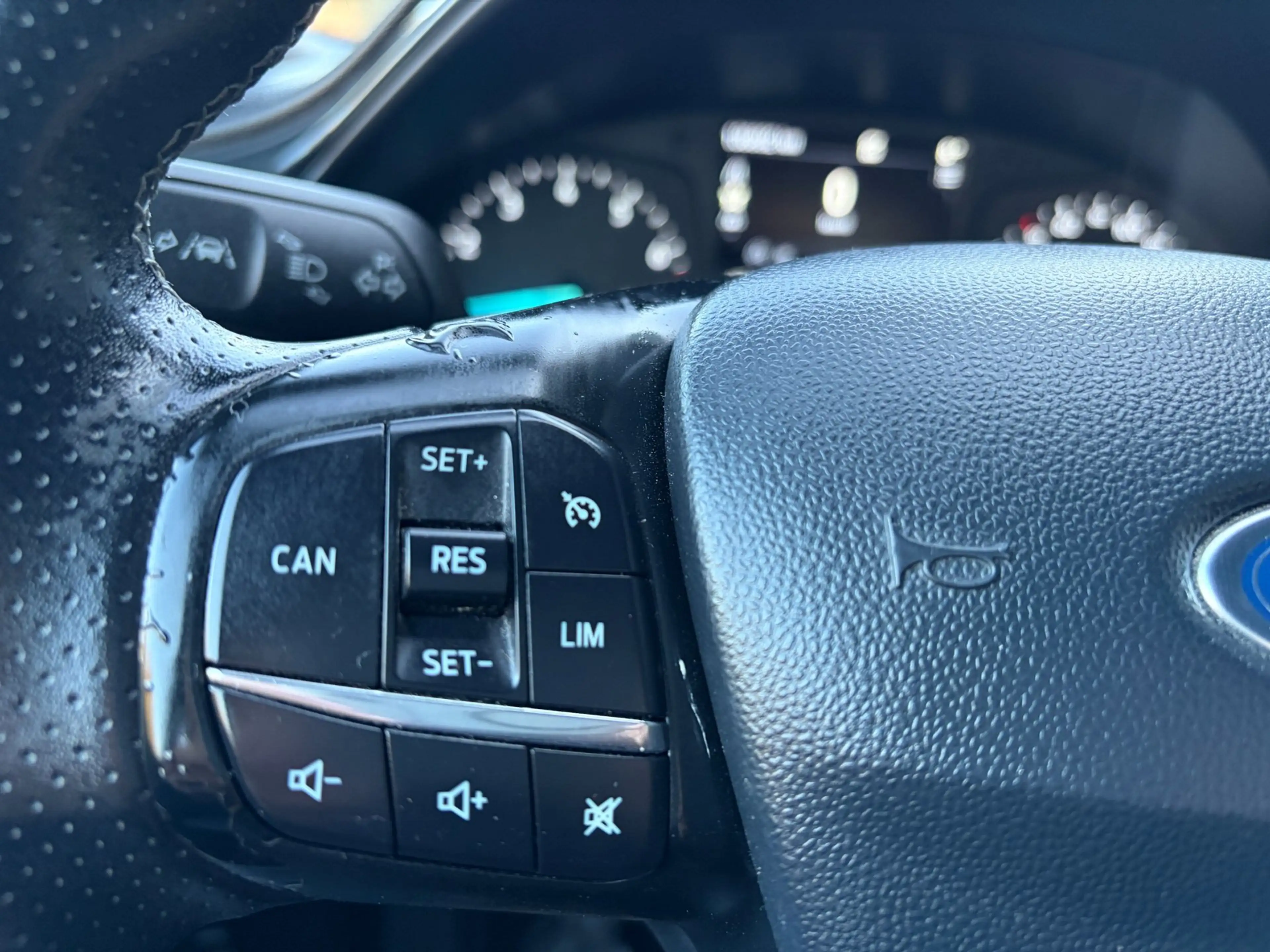 Ford Fiesta 1.0 EcoBoost ST-Line / Apple Carplay / PDC / Navi — photo 13