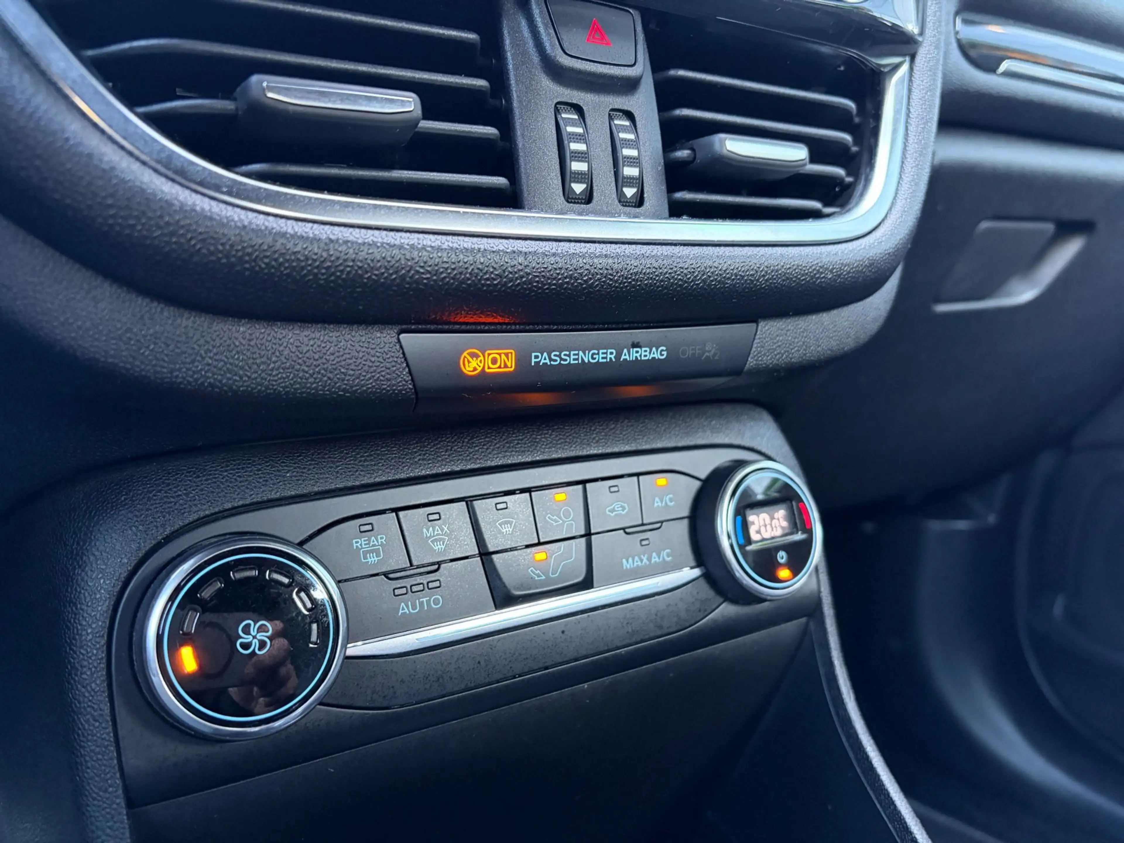 Ford Fiesta 1.0 EcoBoost ST-Line / Apple Carplay / PDC / Navi — photo 14