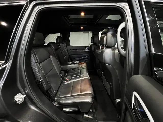Jeep Grand Cherokee view 13