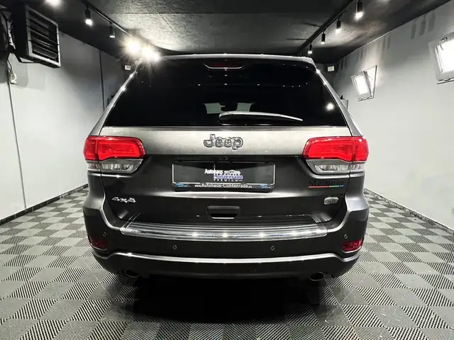 Jeep Grand Cherokee view 7