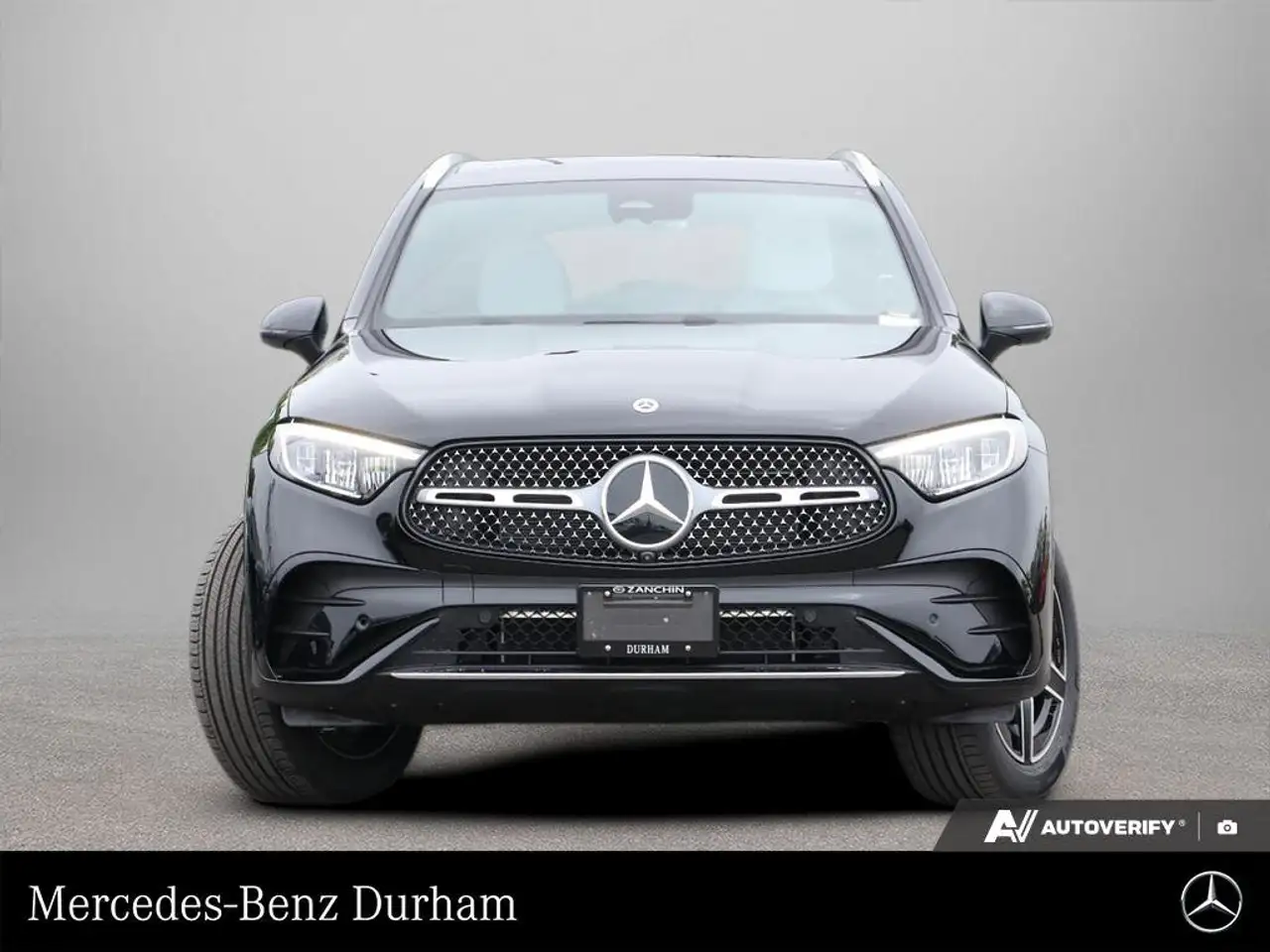 Mercedes-Benz GLC снимка Mercedes-Benz GLC