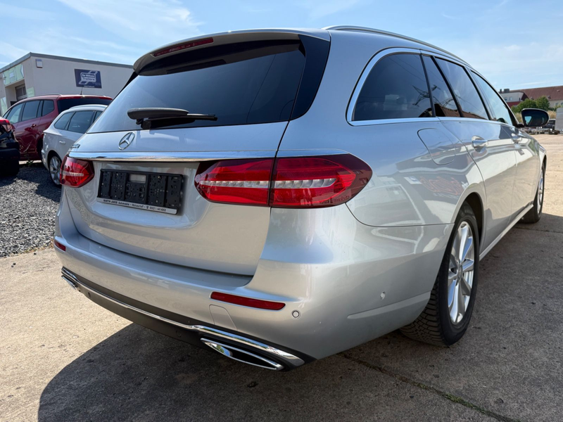 Mercedes-Benz E 200 E T-Modell E 200 d+ AUTOMATIK+BC+MFL+KAMER — photo 7