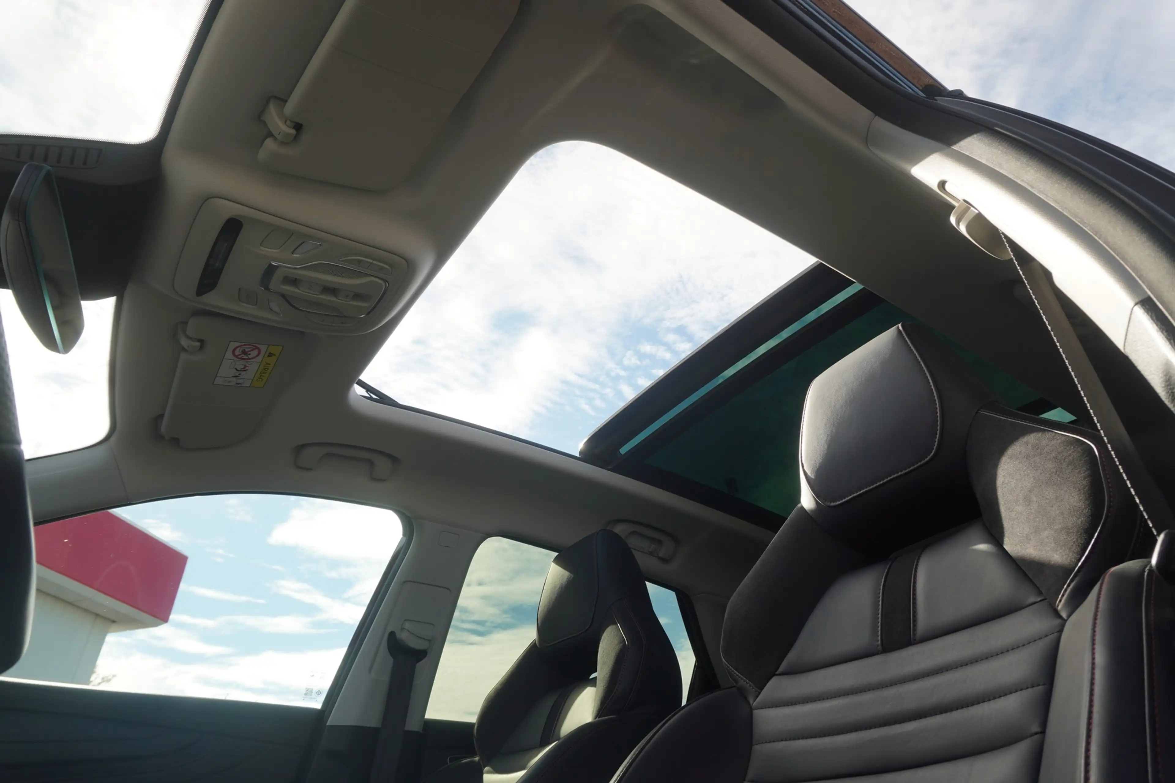 MG HS 1.5 T GDI 125 kW Luxury LED Panorama 360° ACC — photo 13