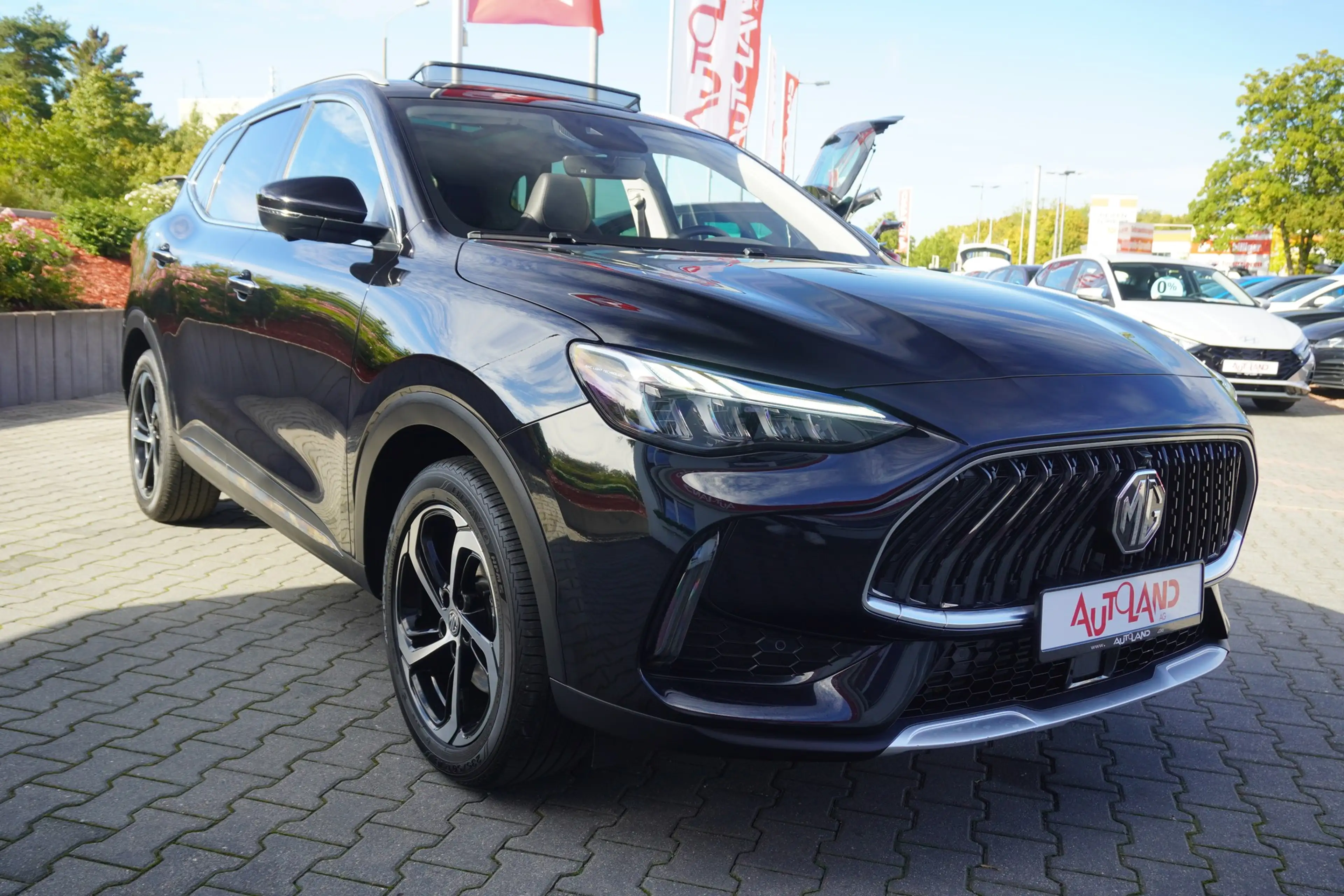 MG HS 1.5 T GDI 125 kW Luxury LED Panorama 360° ACC — photo 8