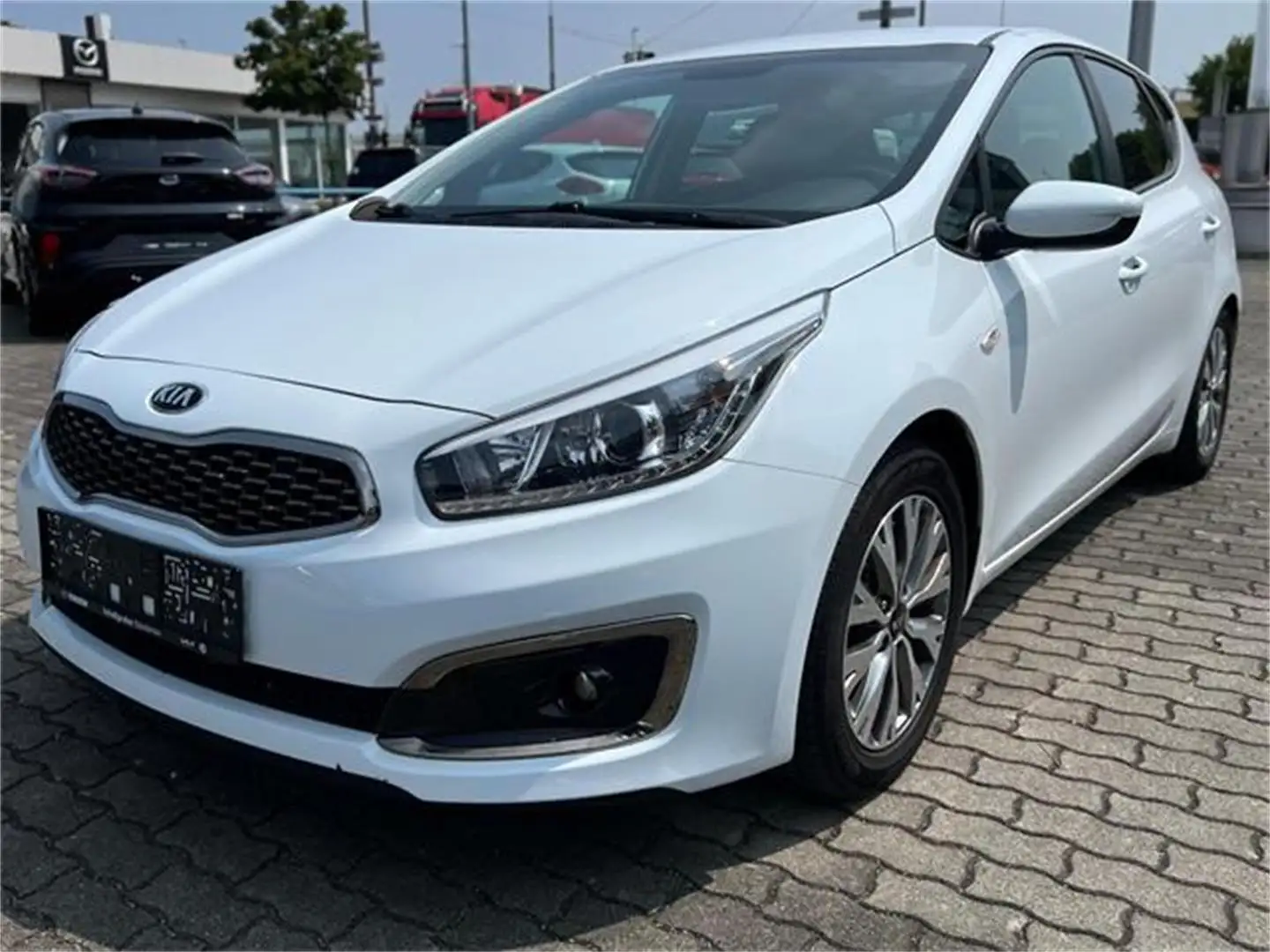Kia Ceed / cee'd cee'd 1,4 MPI Silber Plus Blanco - 1