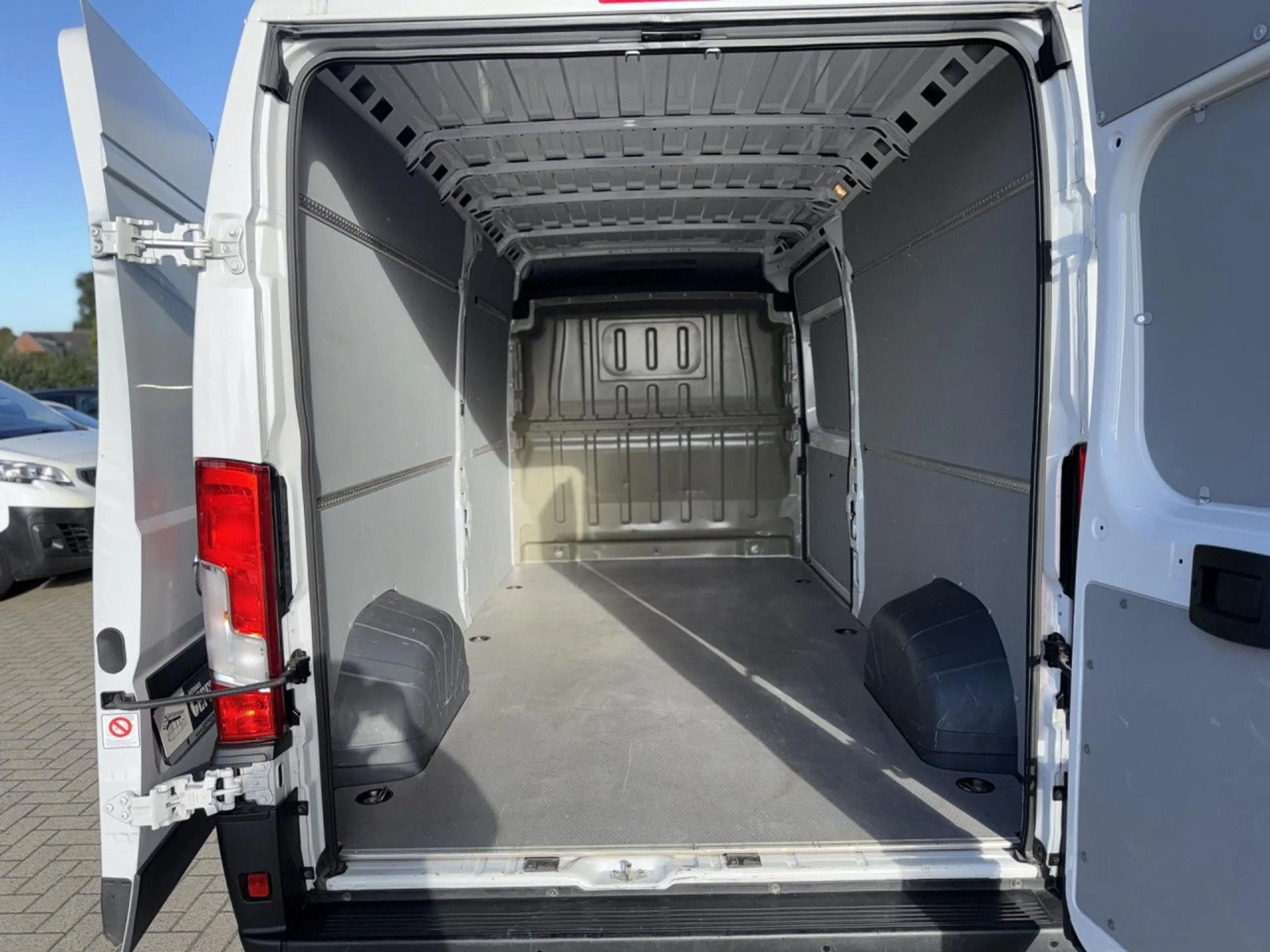 Opel Movano 2.2 BlueHDi 180 L3H2, 10 Zoll Touchscreen! — photo 6