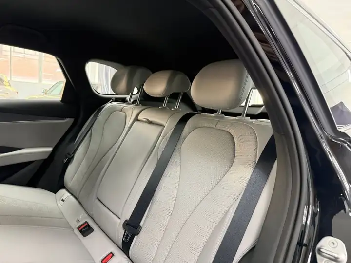 BYD Seal 2026, foto 15